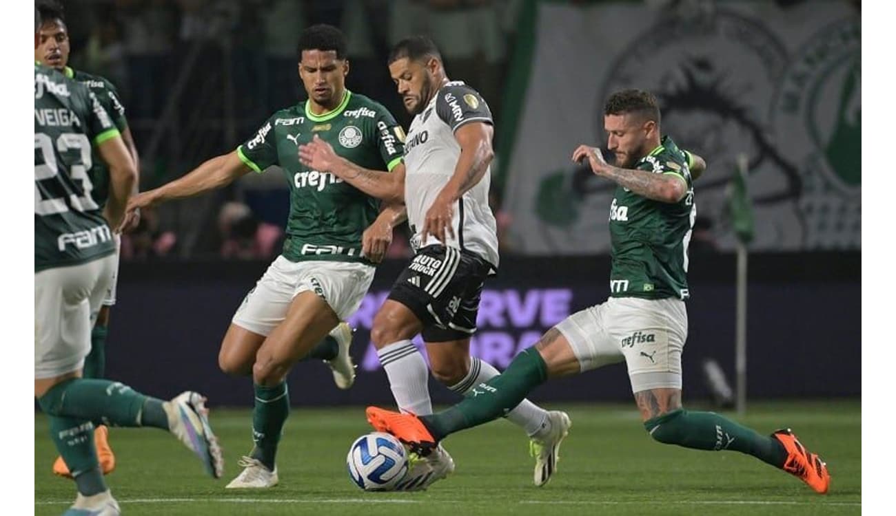 Gómez titular e Veiga com poucos minutos: o saldo dos jogadores do Palmeiras  nas Eliminatórias