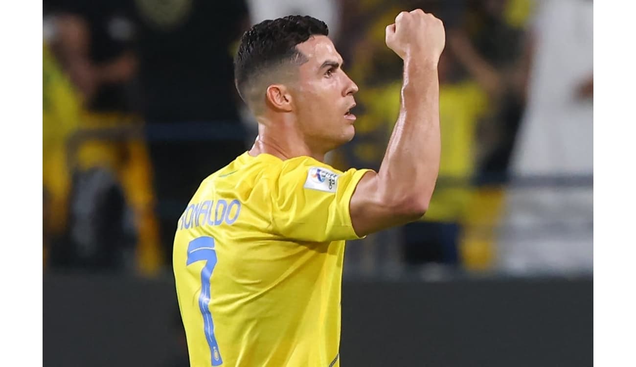 Persepolis x Al-Nassr: onde assistir ao vivo e horário do jogo do time de  Cristiano Ronaldo - Lance!