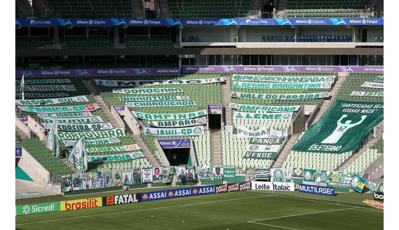 Não pega pênalti? Weverton tem média superior a Cássio e é um dos maiores  pegadores da história do Palmeiras - Lance!