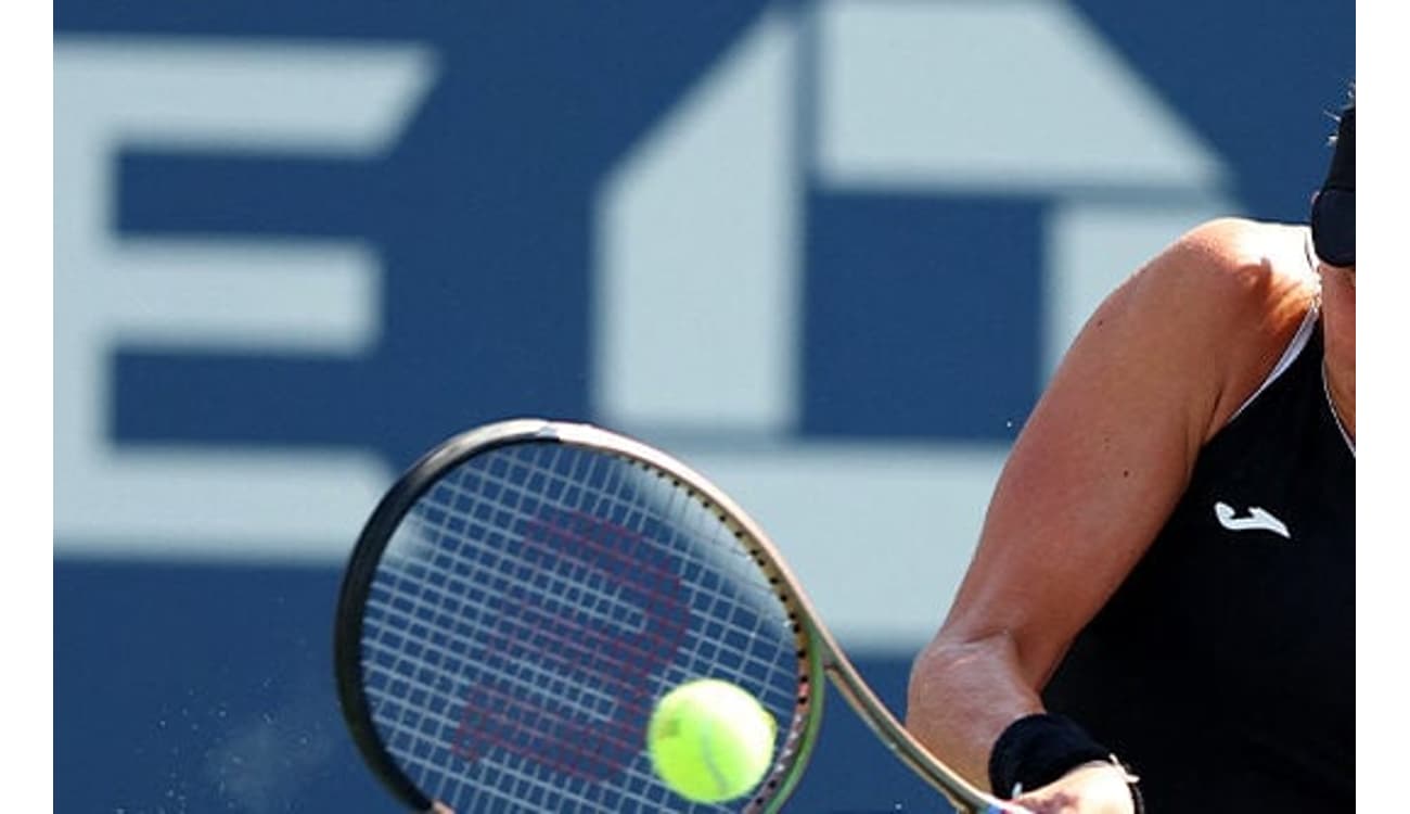 Bia Haddad vence nas duplas e vai às oitavas do WTA de Pequim