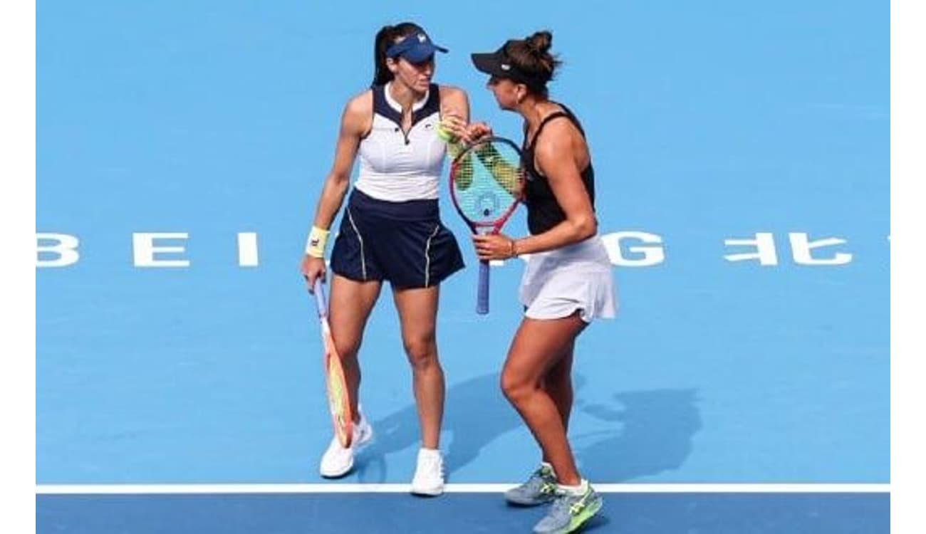 Luisa Stefani e Ingrid Martins na semifinal do Aberto da China: onde