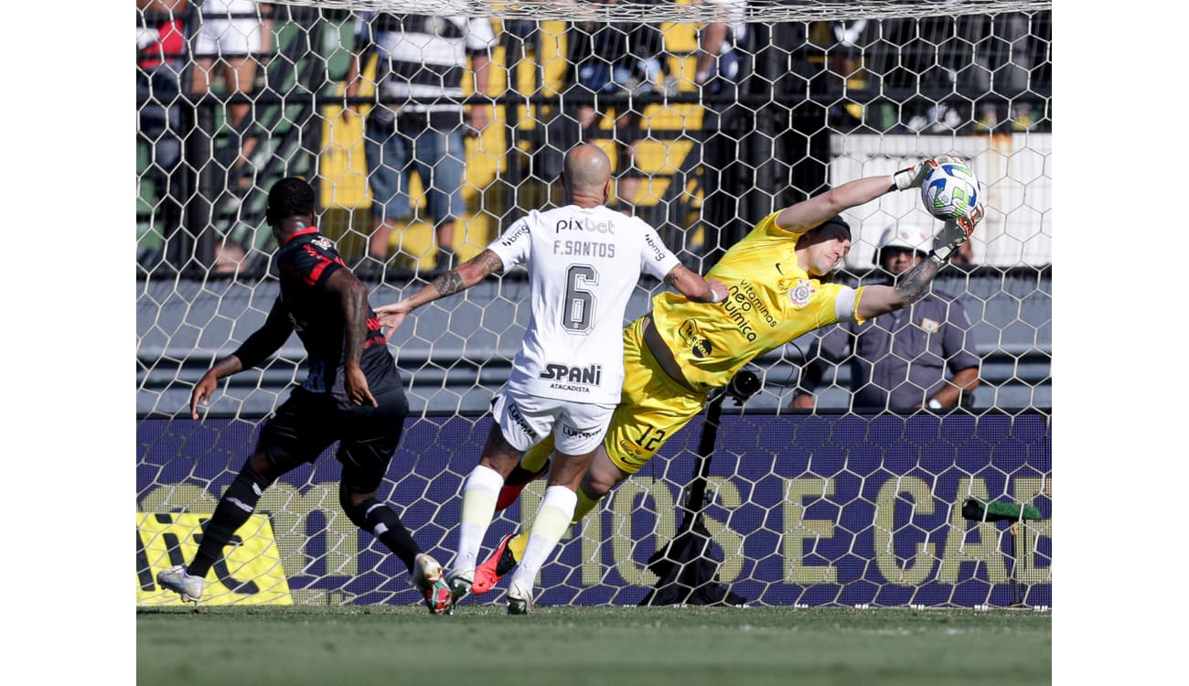 Cássio só toma golaço? Veja Raio-X dos gols sofridos pelo goleiro nos  últimos 20 jogos do Corinthians