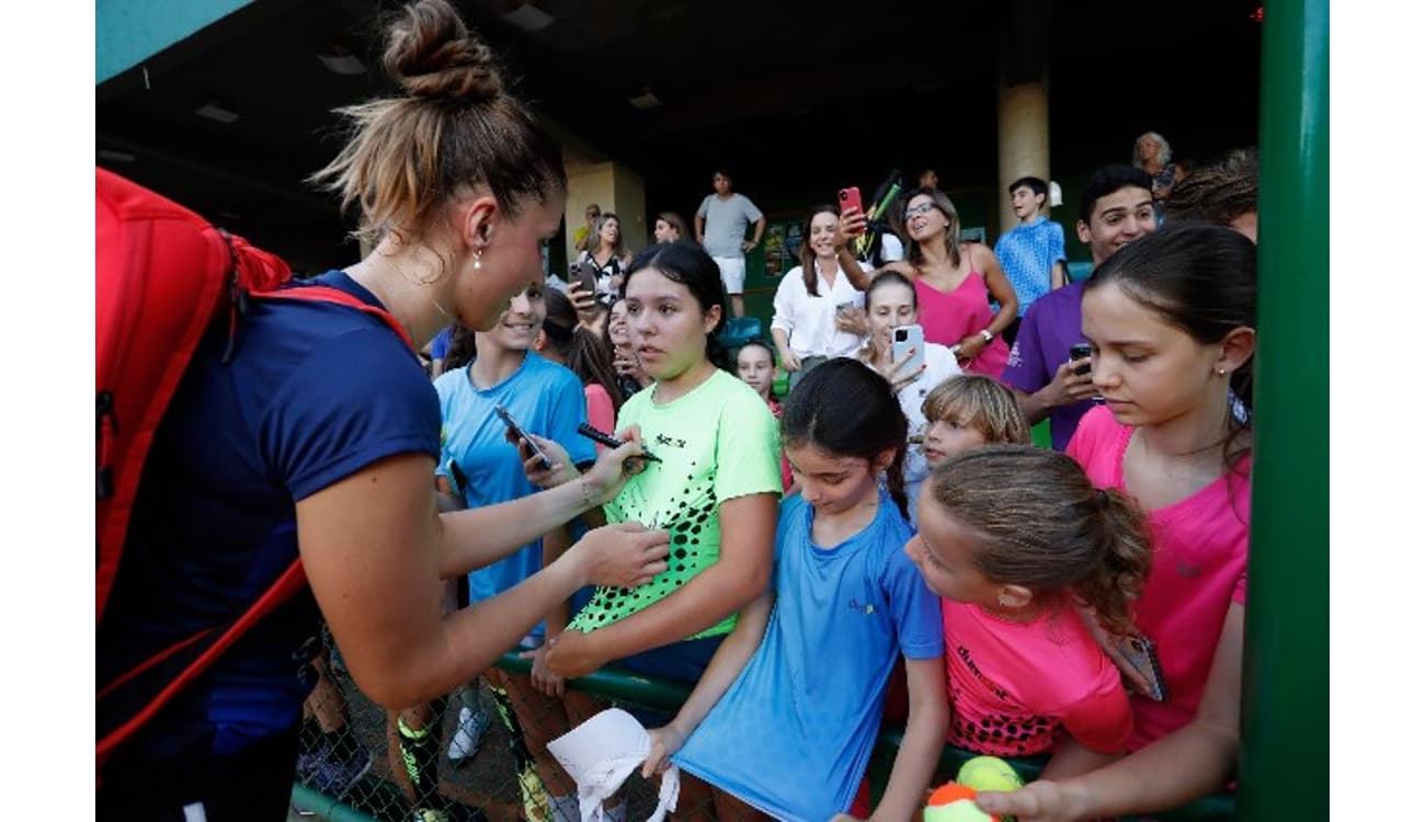 Bia Haddad é atração em Brasília na disputa da Billie Jean King Cup