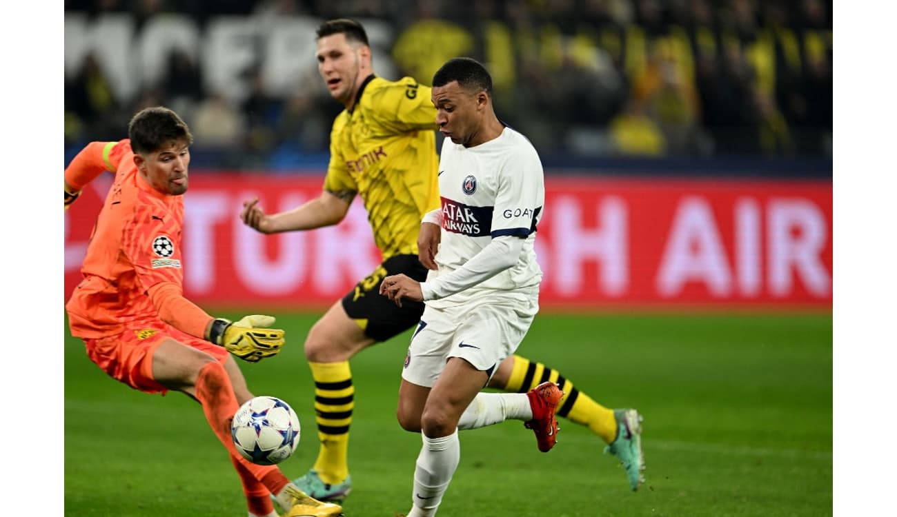 PSG fica no empate com o Borussia Dortmund, mas avança na Champions