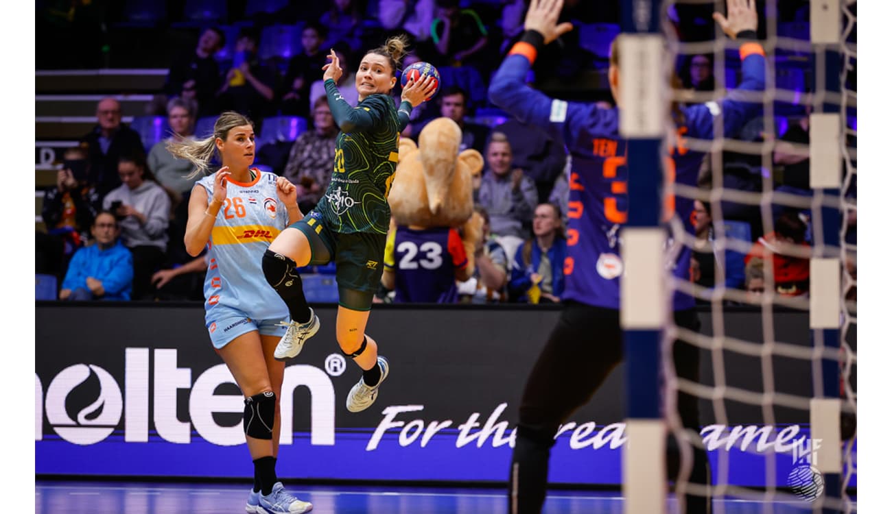 Mundial de Handebol Feminino: Brasil goleia Cazaquistão e está na segunda  fase, handebol