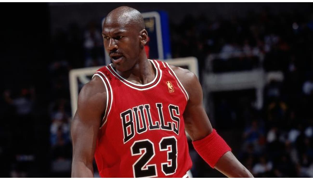 Quanto dinheiro a lenda da NBA Michael Jordan ganhou em 2023? - Lance!