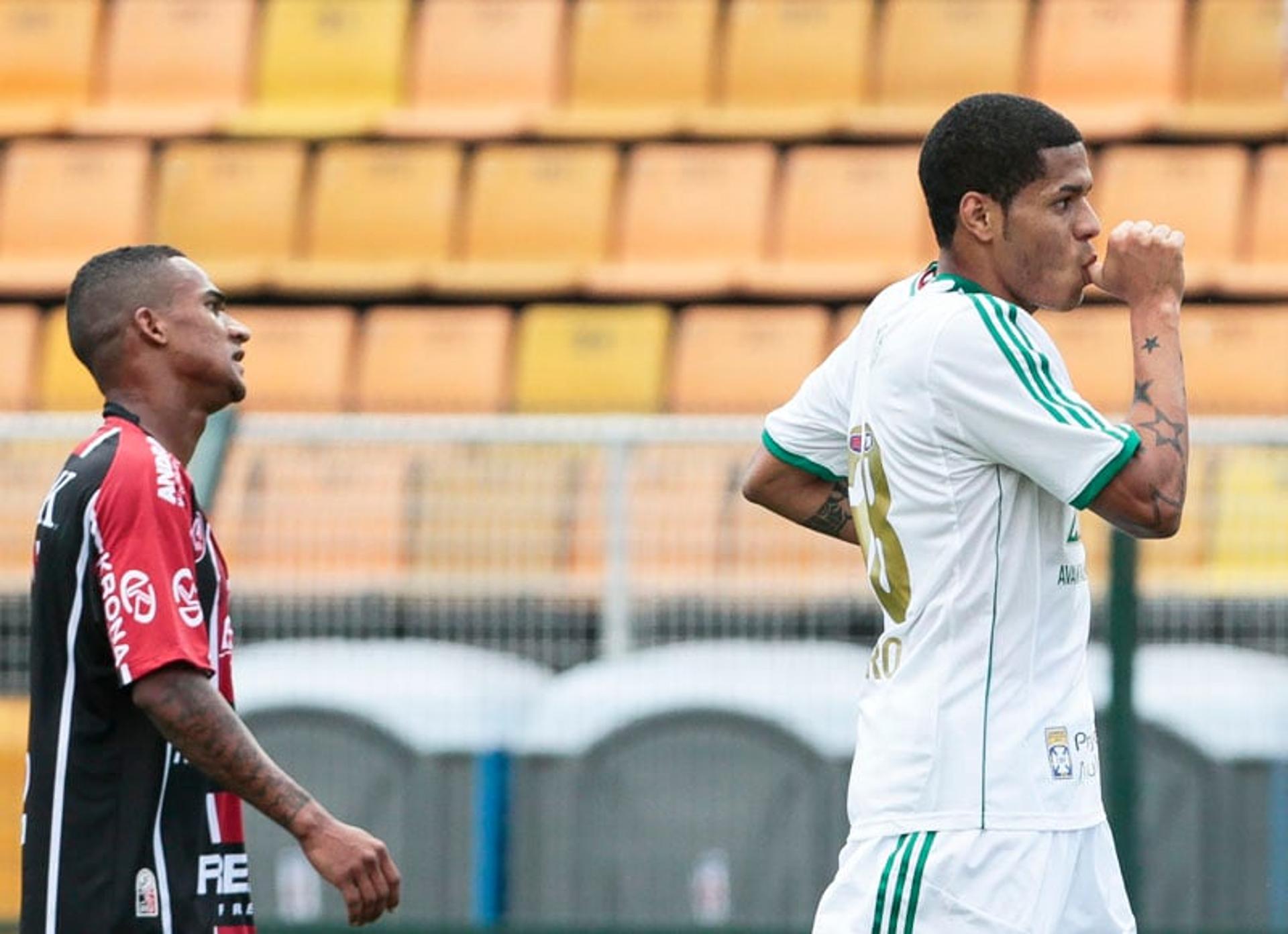 Gol do Leonardo - Palmeiras x Joinville (Foto: Miguel Schincariol/ LANCE!Press)