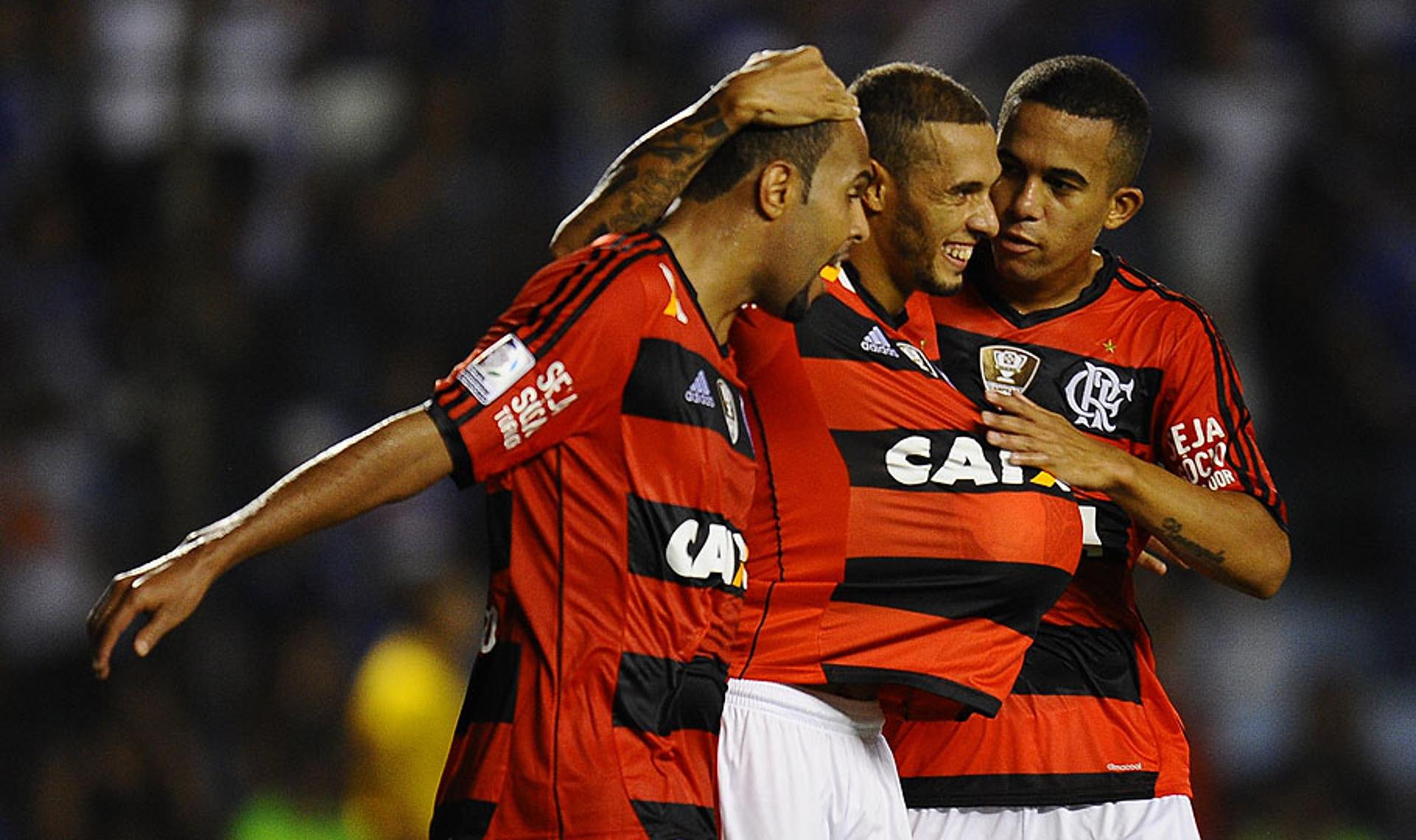 Flamengo vence o Emelec (Foto: Rodrigo Buendia/AFP)