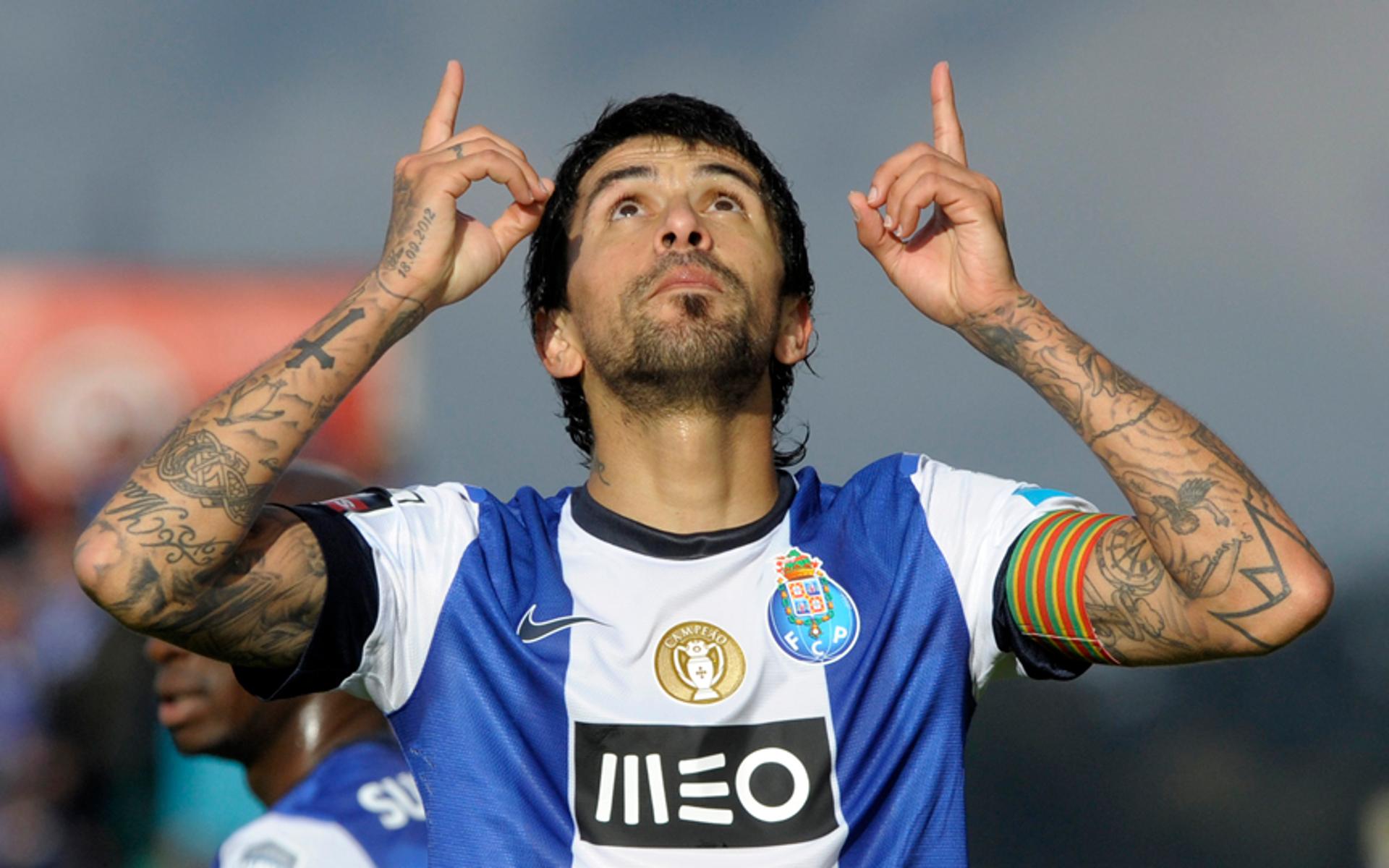 Lucho Gonzalez - Porto (Foto: Miguel Riopa/AFP)