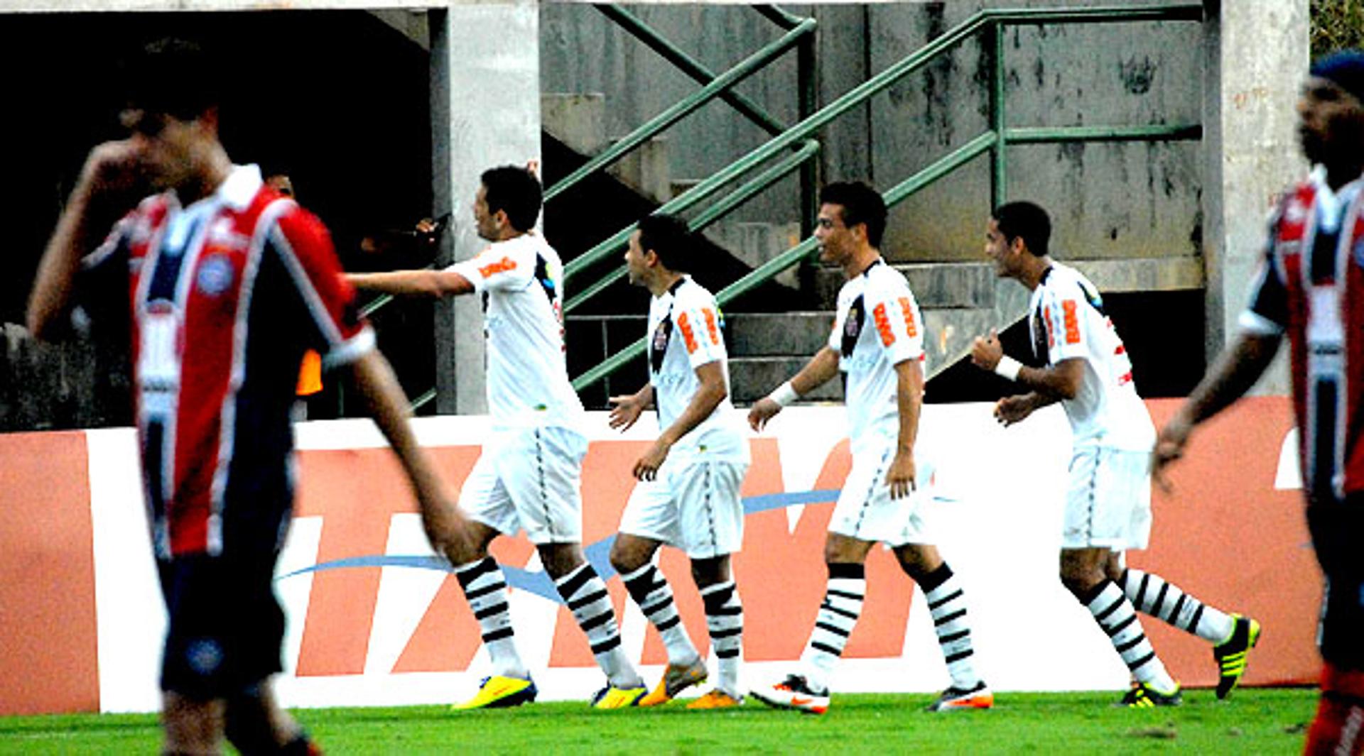 Gol do Diego Souza - Bahia x Vasco (Foto: Romildo de Jesus)