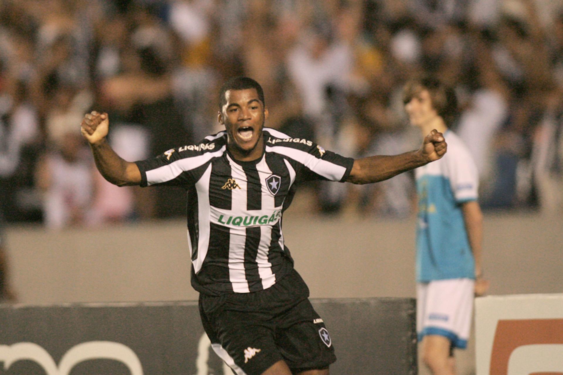 Renato Silva pelo Botafogo