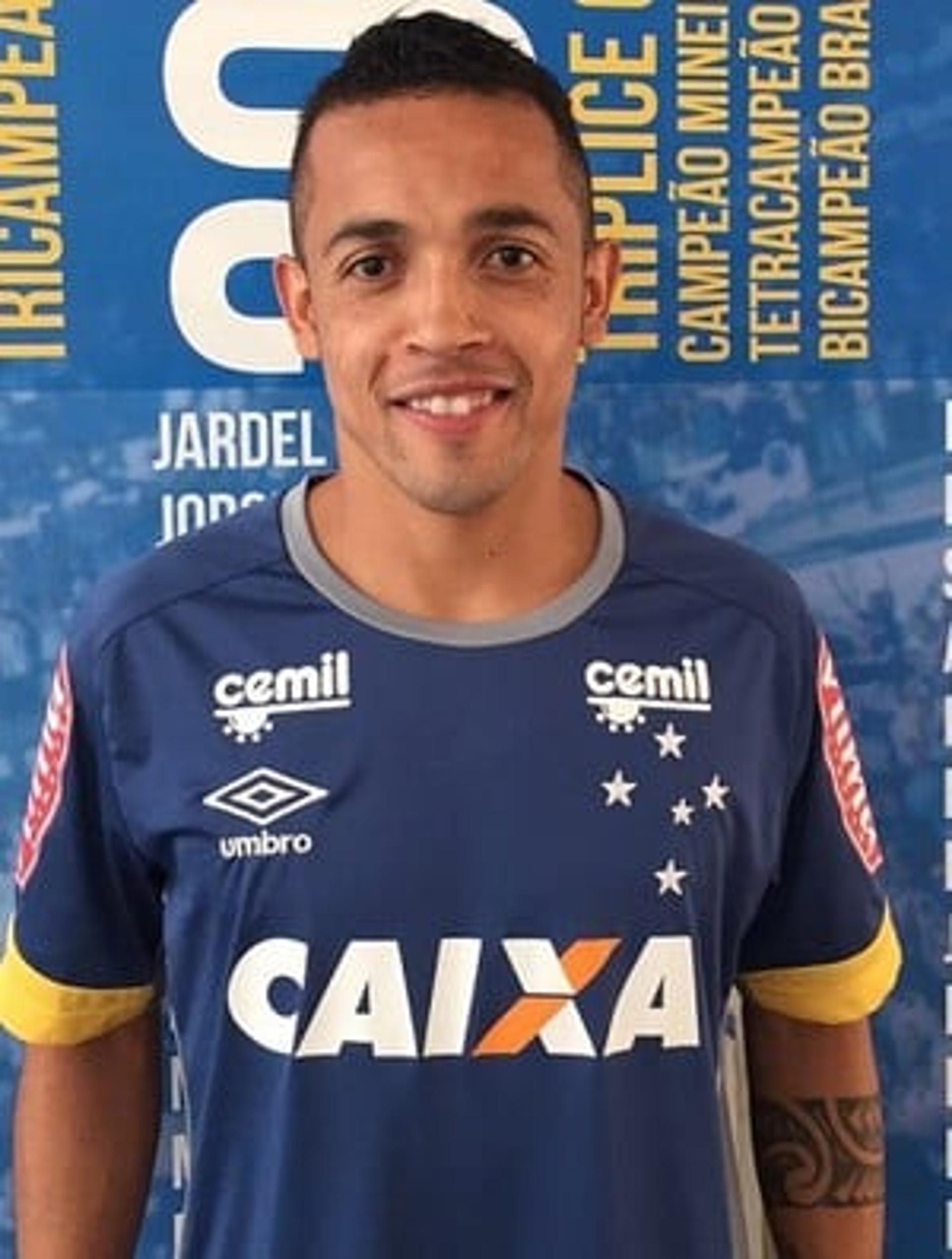 Rafinha, novo reforço do Cruzeiro.