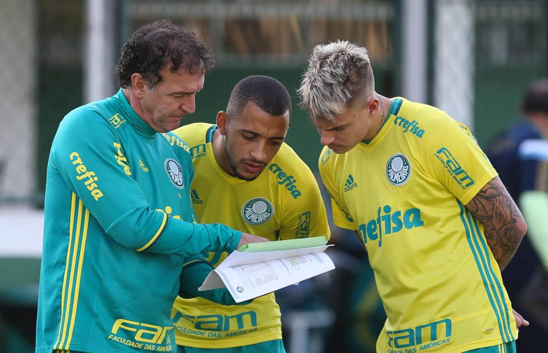 Cuca deve ter Vitor Hugo e Róger Guedes ao menos até dezembro (FOTO: Cesar Greco/Palmeiras)