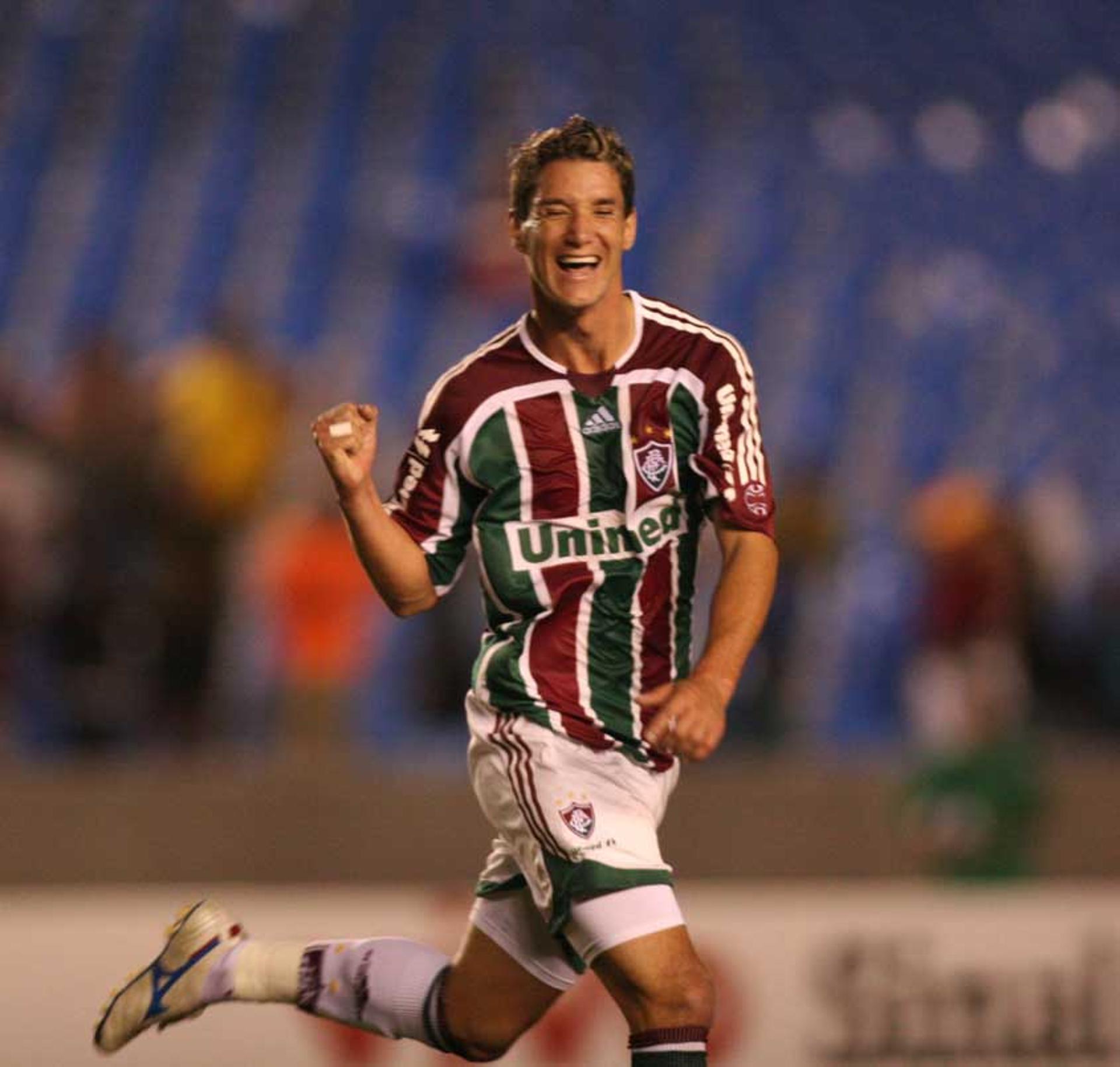 Fluminense - Thiago Neves comemorando gol