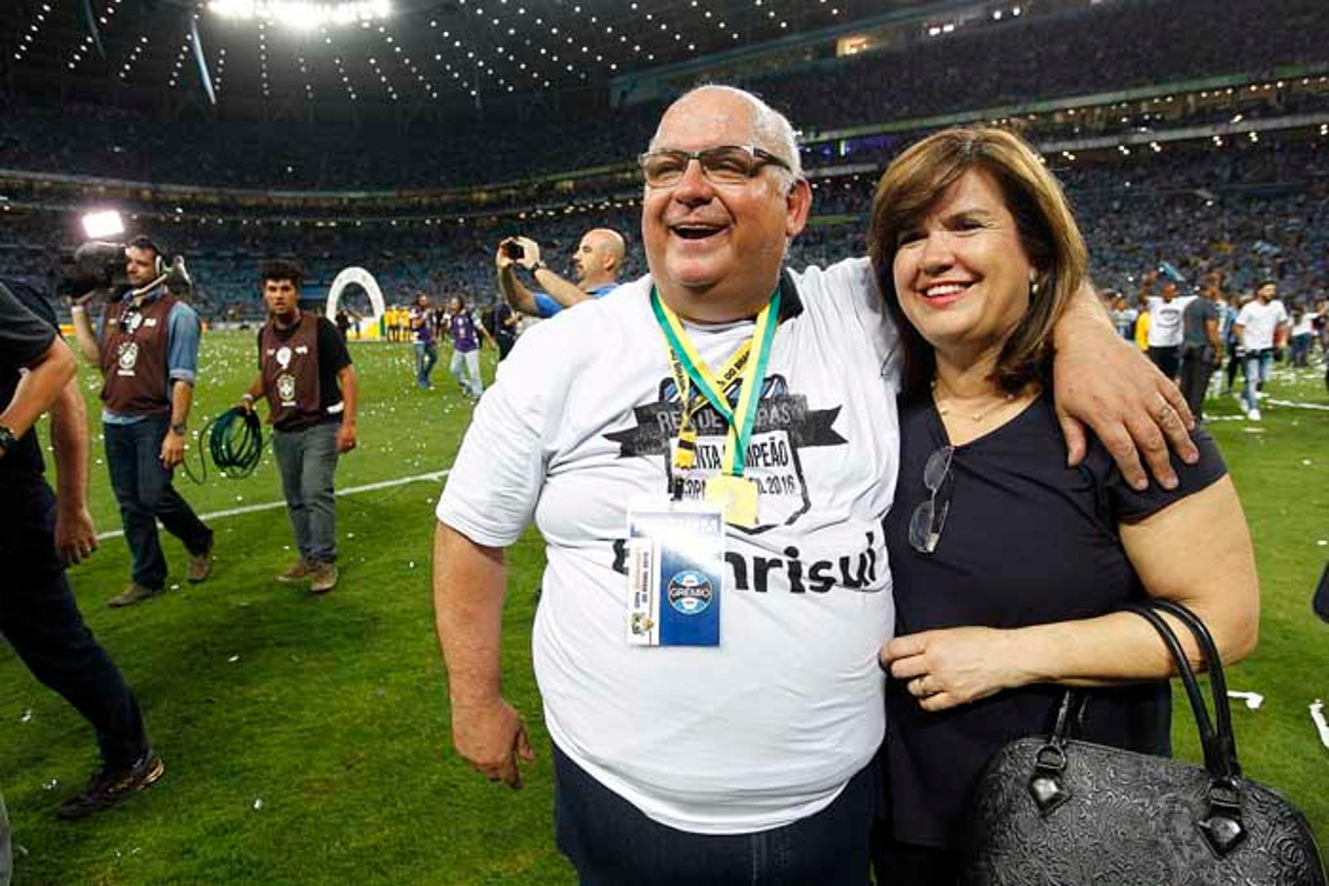 Romildo Bolzan Júnior, durante a comemoração da Copa do Brasil