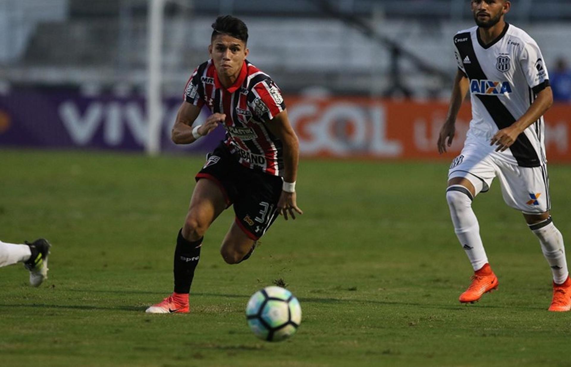 Luiz Araújo fez sua despedida do São Paulo no domingo