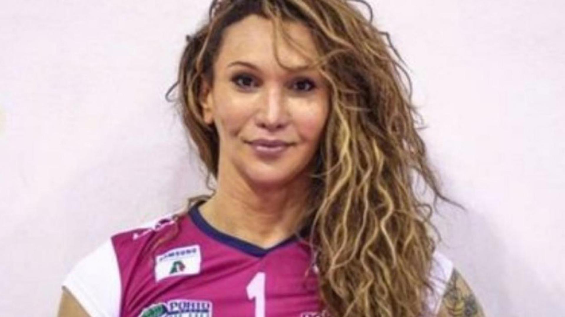 Tiffany, primeira transexual brasileira a atuar no vôlei feminino, se recupera no Vôlei Bauru
