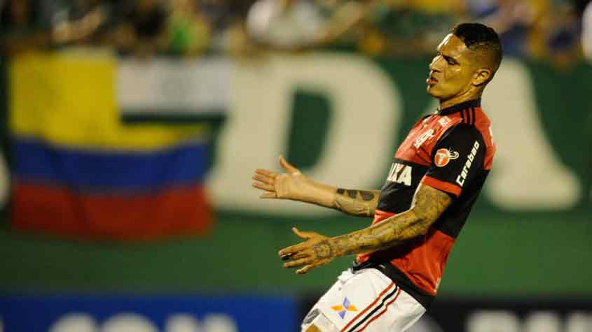 Confira imagens do empate sem gols entre Chapecoense e Flamengo