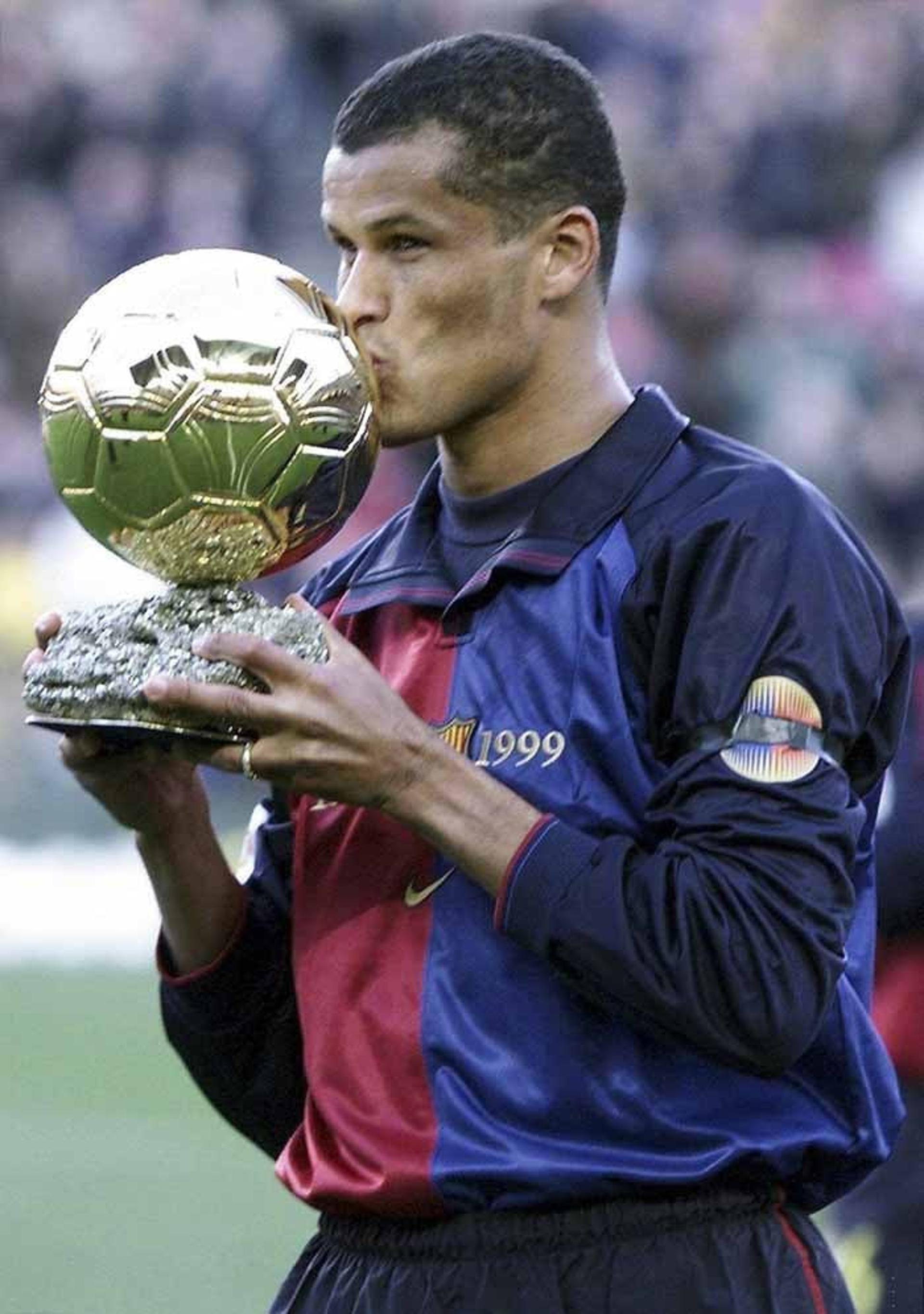 1999 - Rivaldo (Barcelona/Brasil)