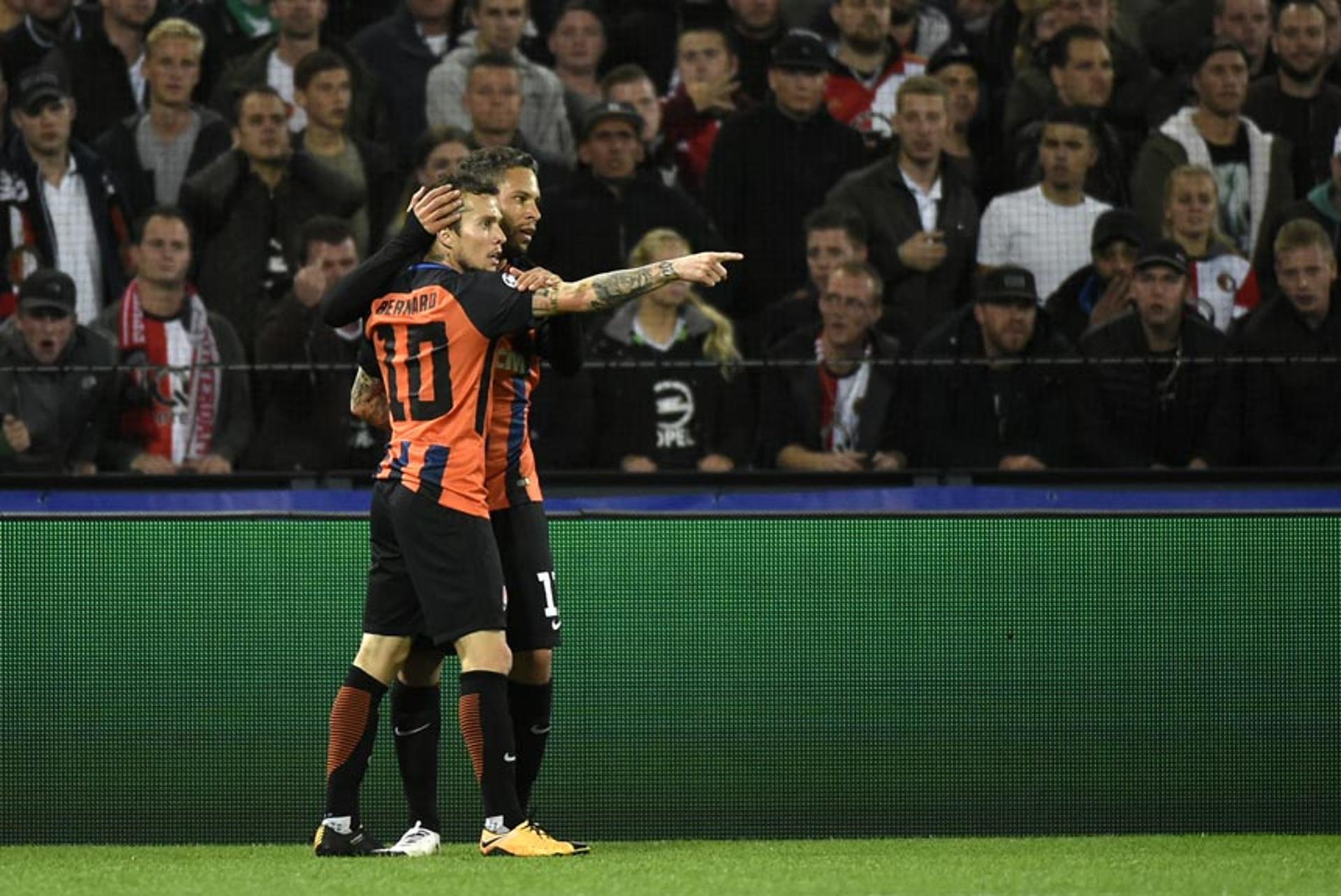 Bernard - O atacante foi o grande destaque na vitória do Shakhtar Donetsk sobre o Feyenoord, marcando os dois gols do triunfo por 2 a 1.