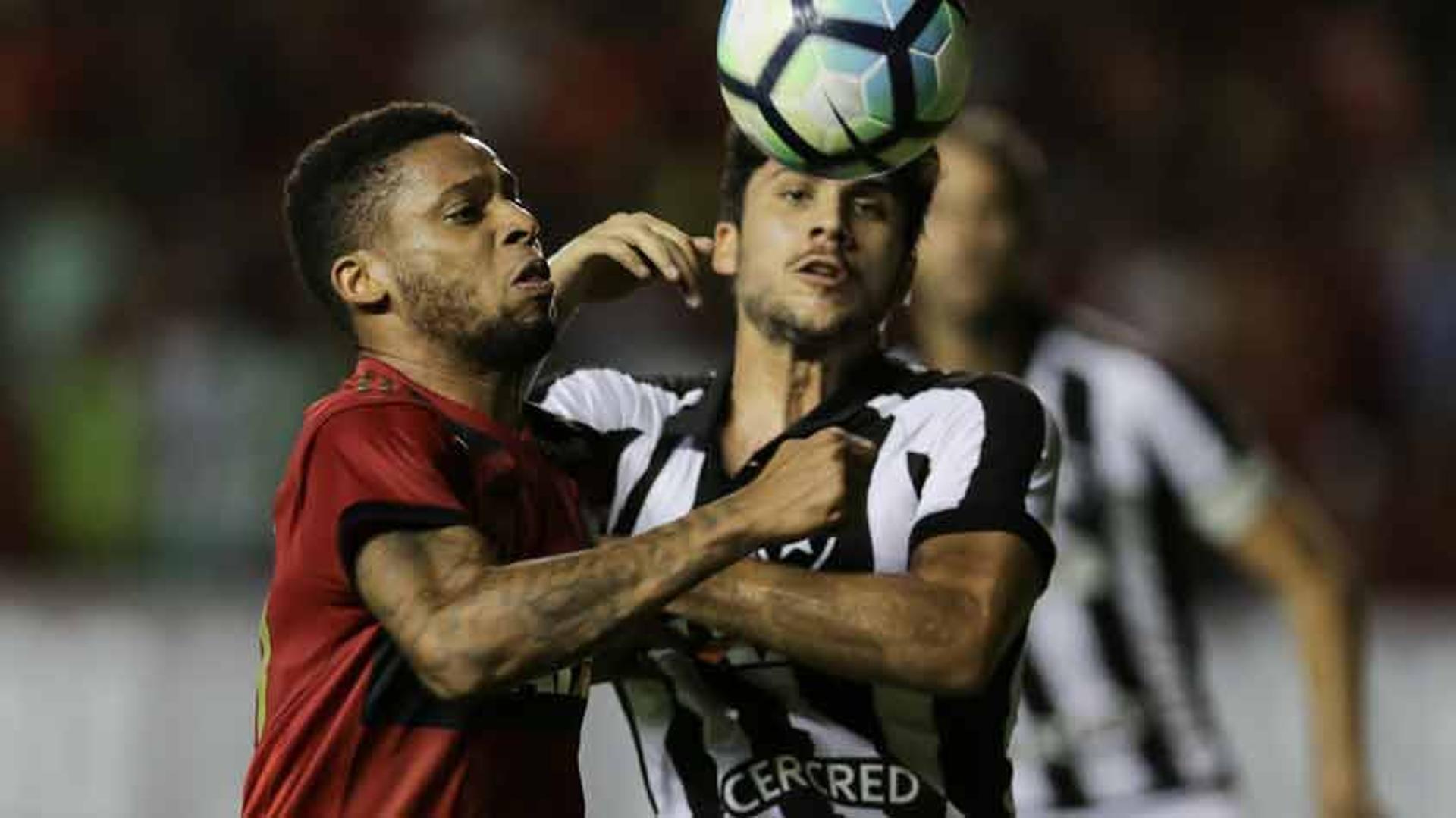 O último duelo entre Sport e Botafogo foi pelo Brasileirão-2017: vitória do Glorioso por 2 a 1 na Ilha do Retiro