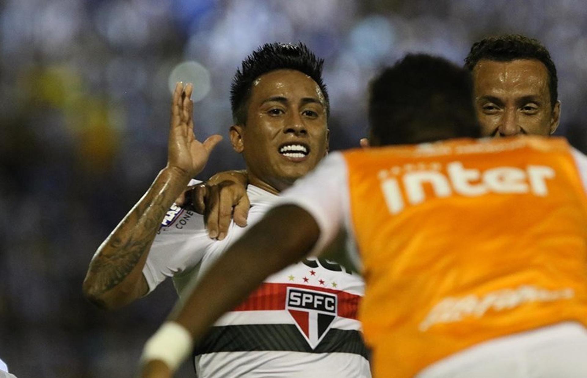 Habilidosa, dupla de meio-campistas do São Paulo pode render bons frutos ao longo da temporada
