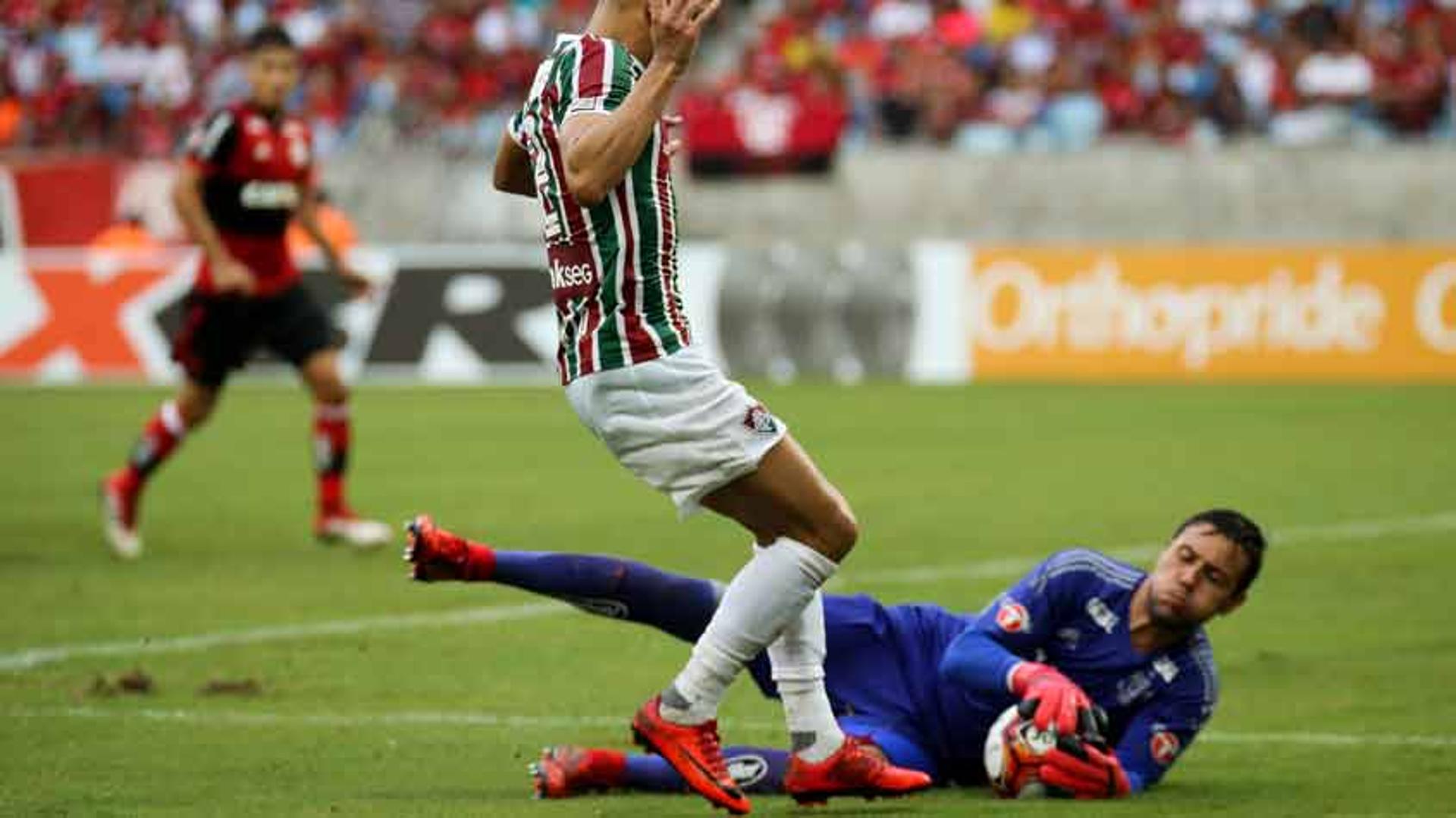 Fluminense 4 x 0 Flamengo: as imagens do clássico
