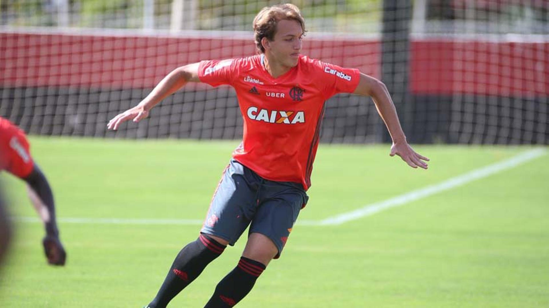 Matheus Dantas, zagueiro do Flamengo