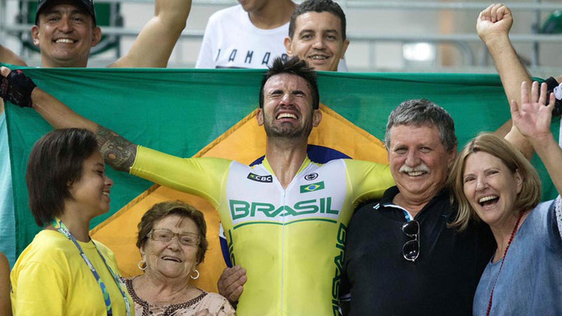 Lauro Chaman é ouro no Mundial de Paraciclismo Rio 2018 e levanta Velódromo do Parque Olímpico