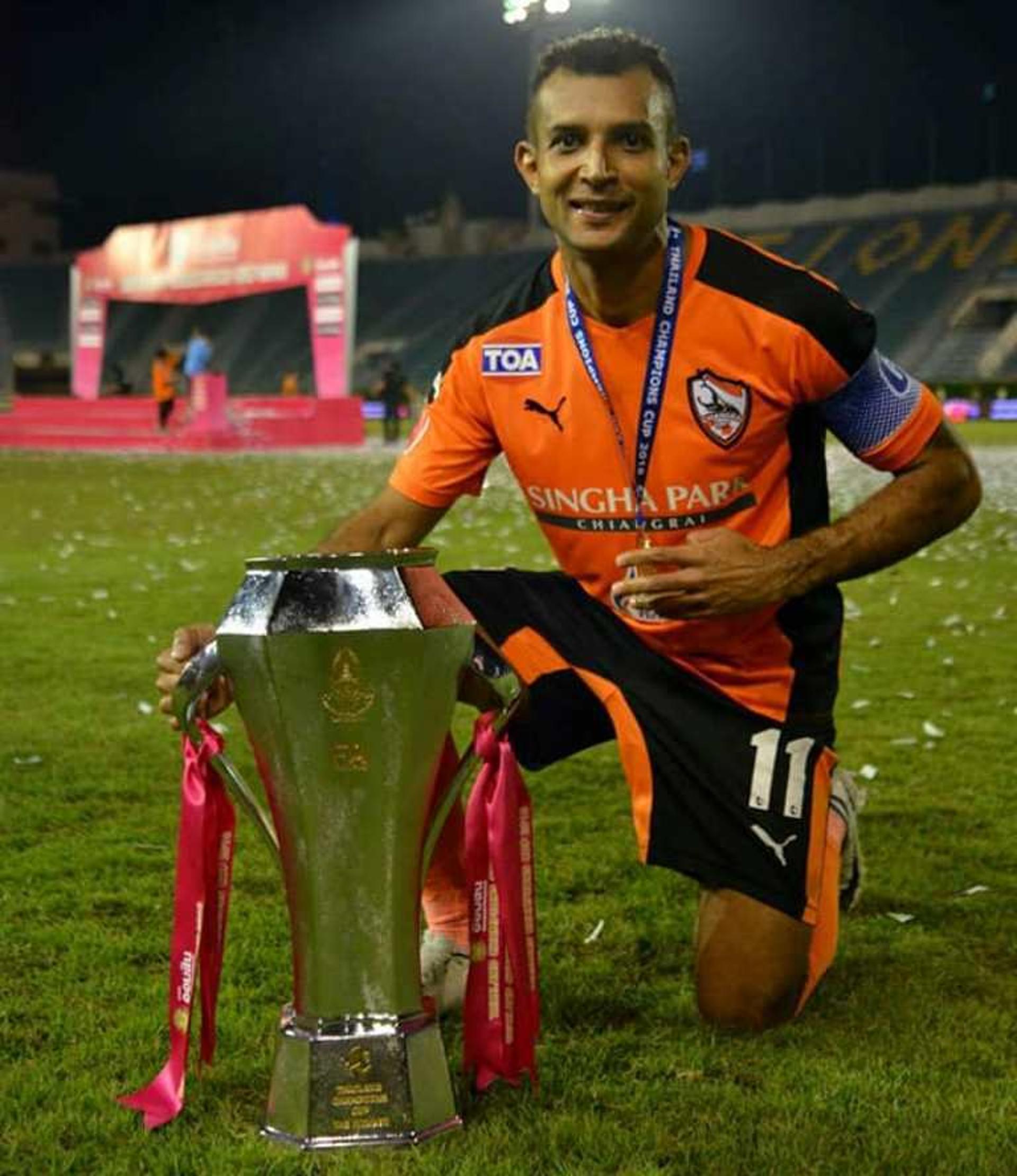 Gilberto Macena conquistou a Liga Tailandesa e está há quase três anos no&nbsp;Chiangrai United. Veja fotos do jogador&nbsp;