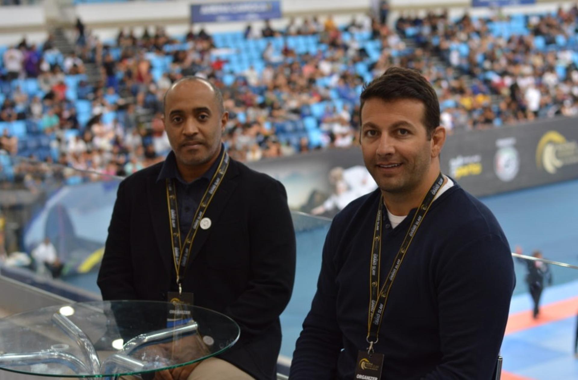 Tareq Al Bahri e Rodrigo Valério presentes na Arena Carioca 1 para o Grand Slam do Rio (Foto: Carlos Arthur Jr)