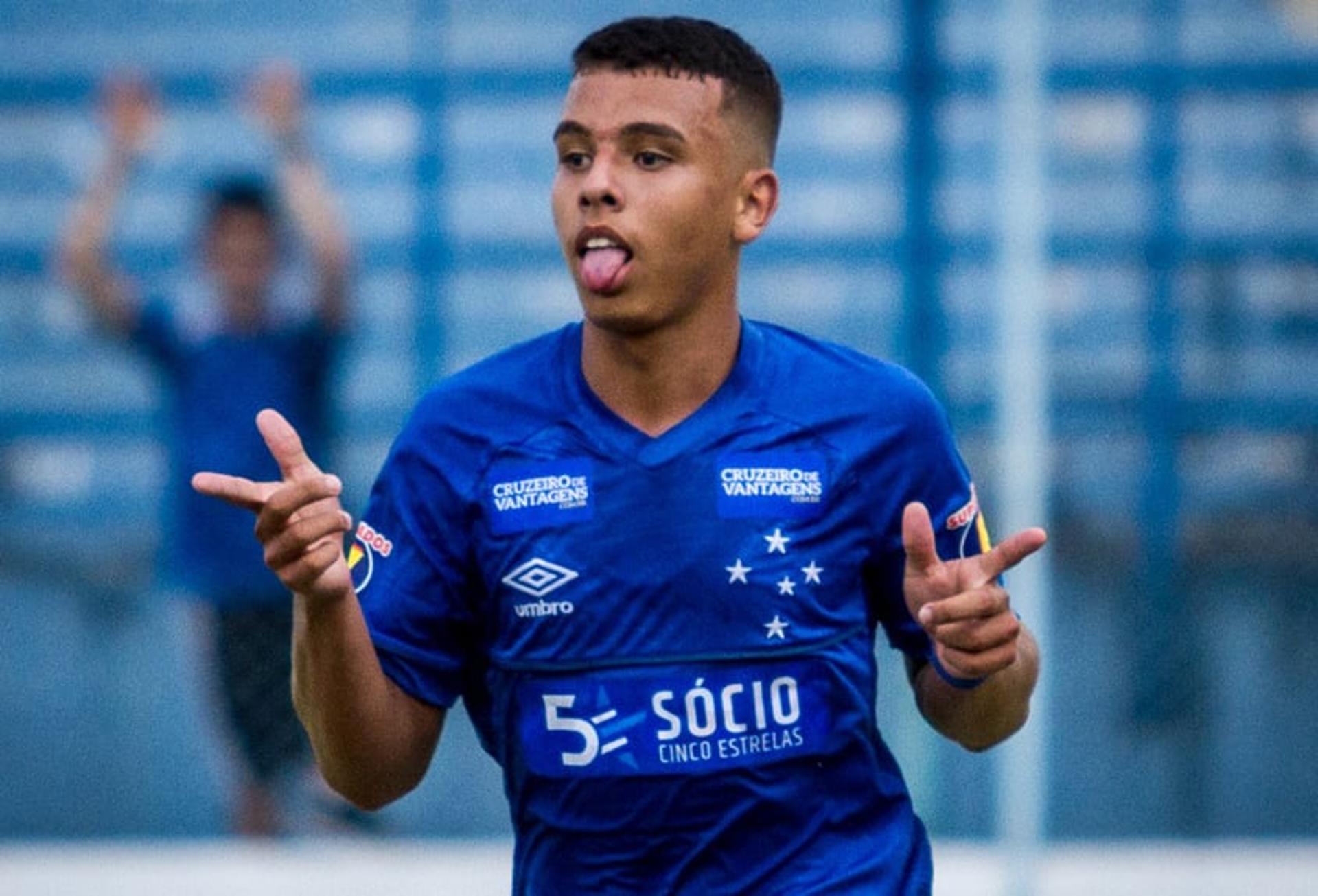 Vinicius Popó (atacante de 17 anos do Cruzeiro)