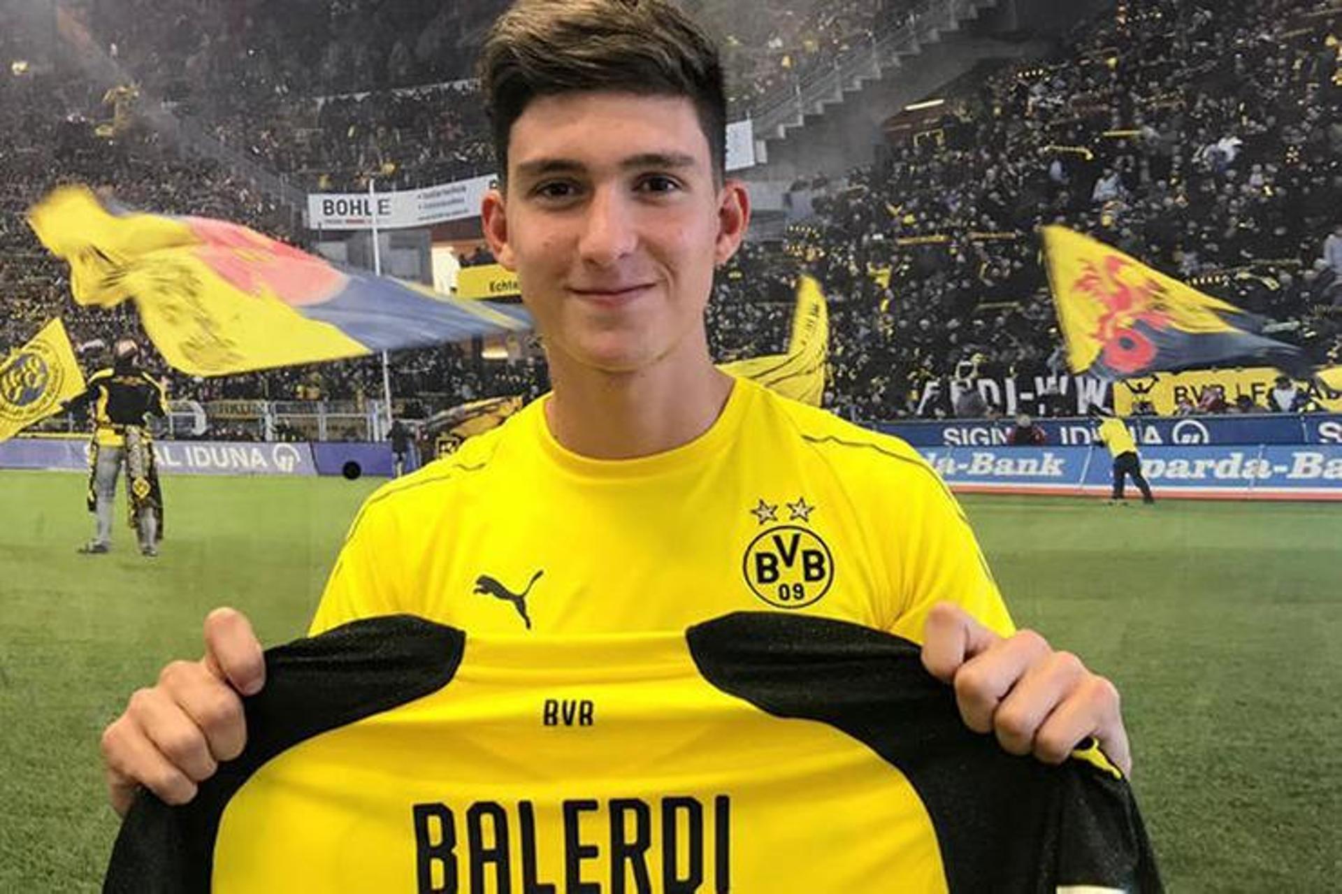 Leonardo Balerdi foi contratado pelo Borussia Dortmund
