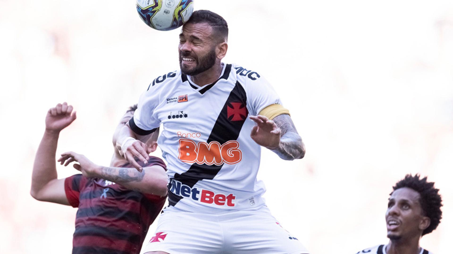Vasco x Flamengo Leandro Castan