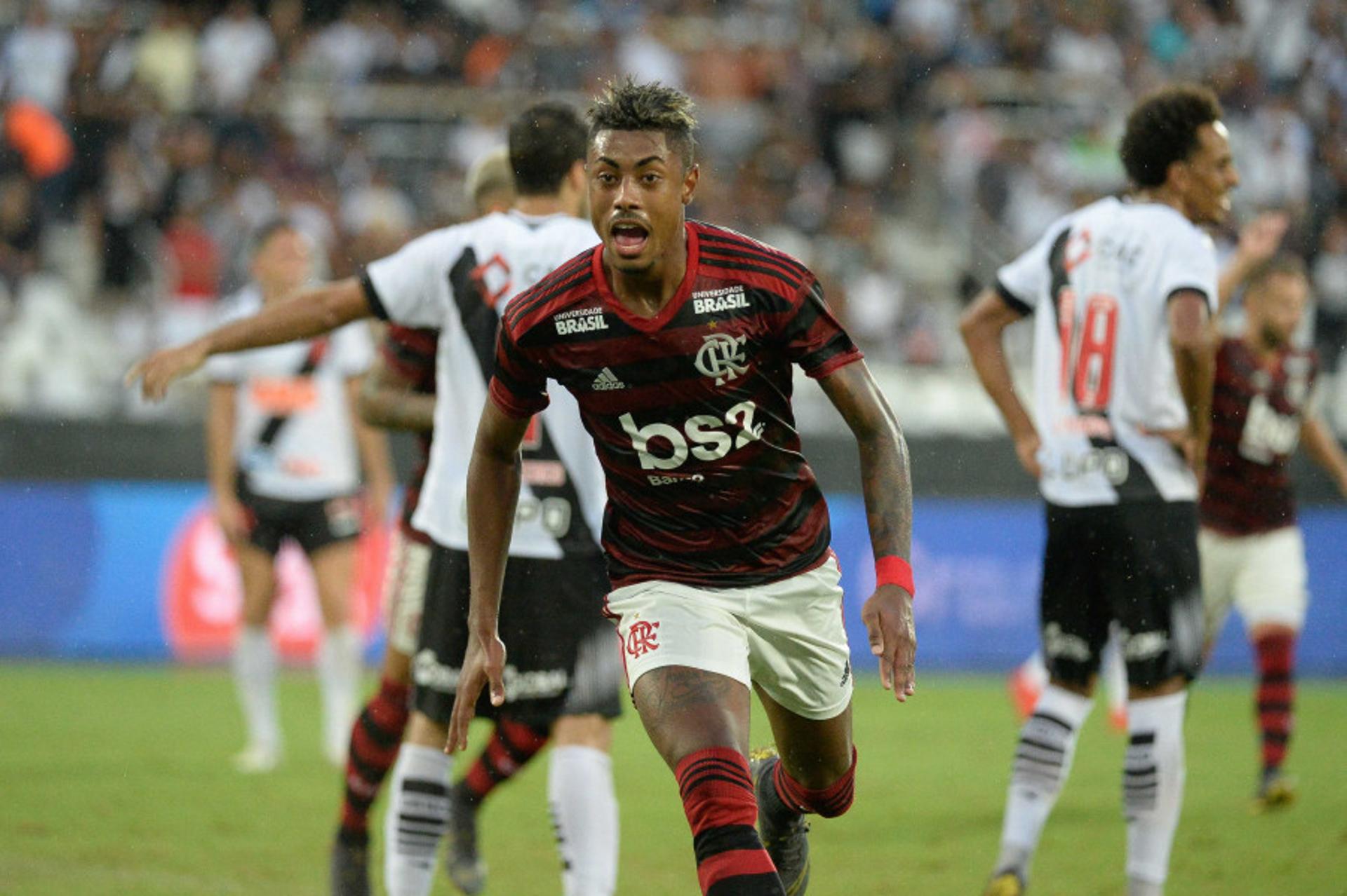 Vasco x Flamengo Bruno Henrique