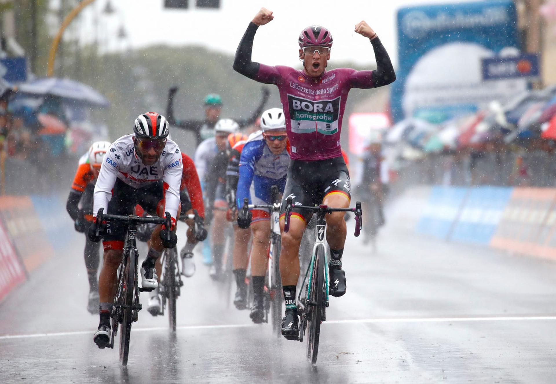 Pascal Ackermemann vence quinta etapa do Giro d'Italia