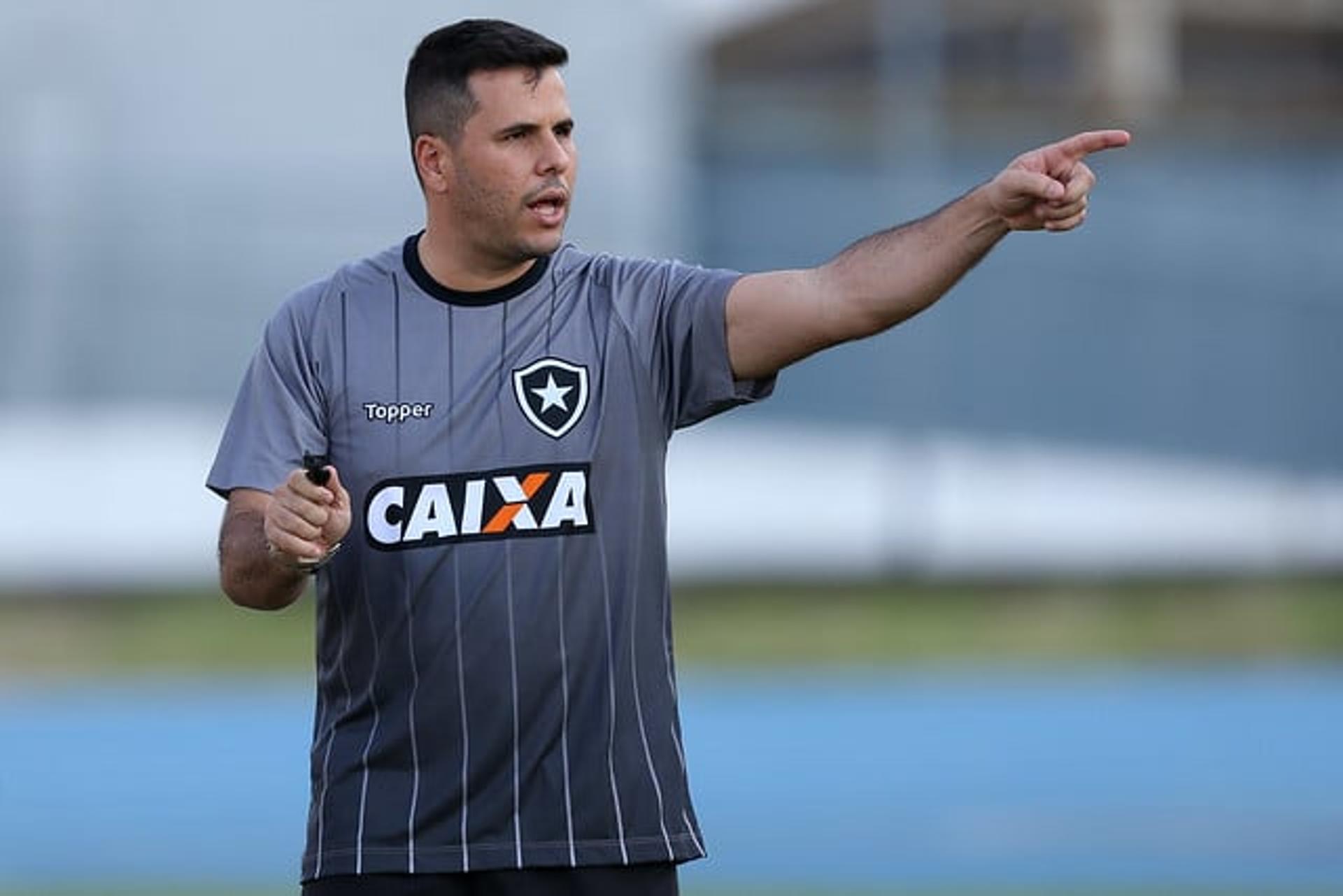Felippe Capella - Botafogo