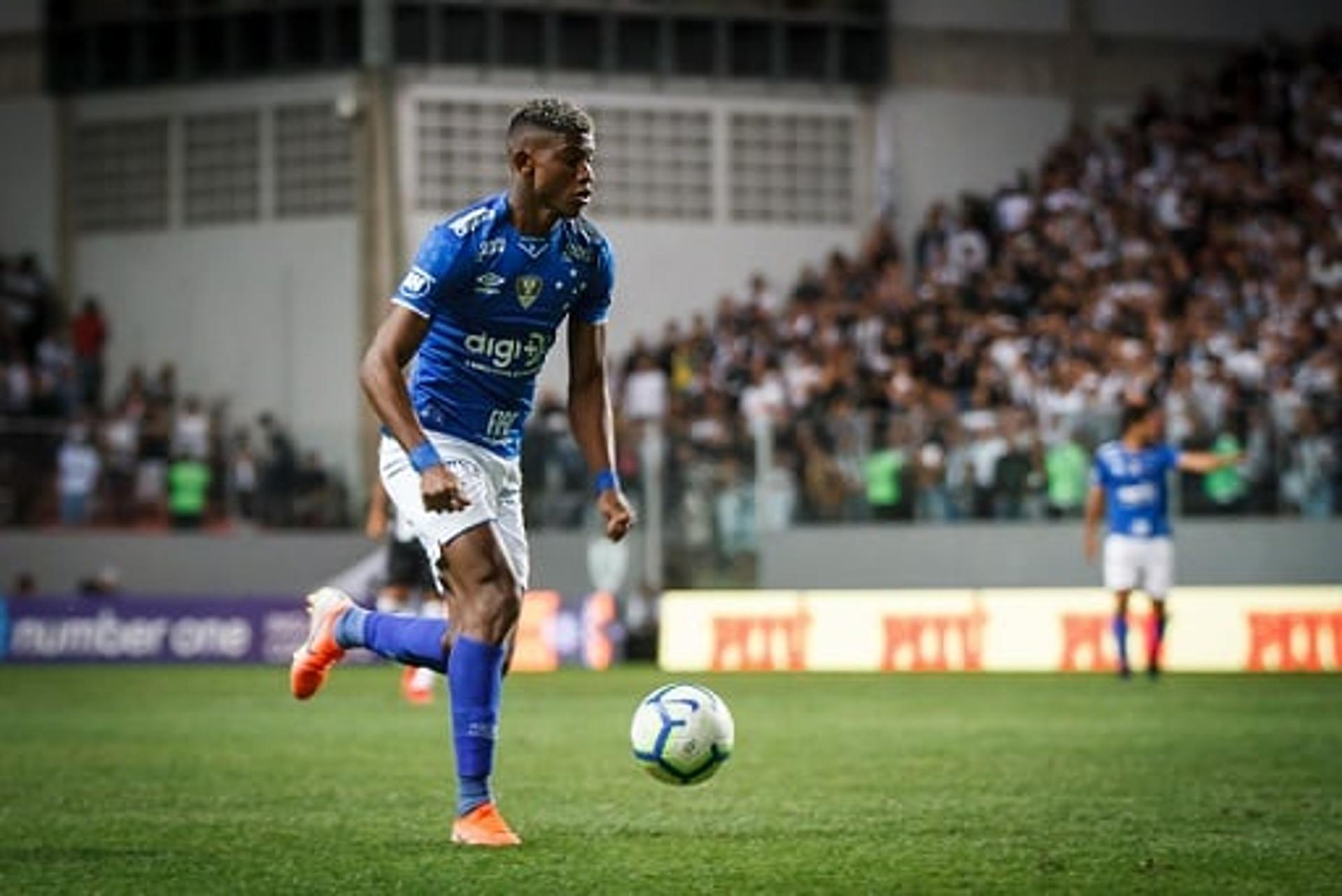Orejuela surpreendeu a todos no Cruzeiro com sua recuperação antes do prazo estiulado