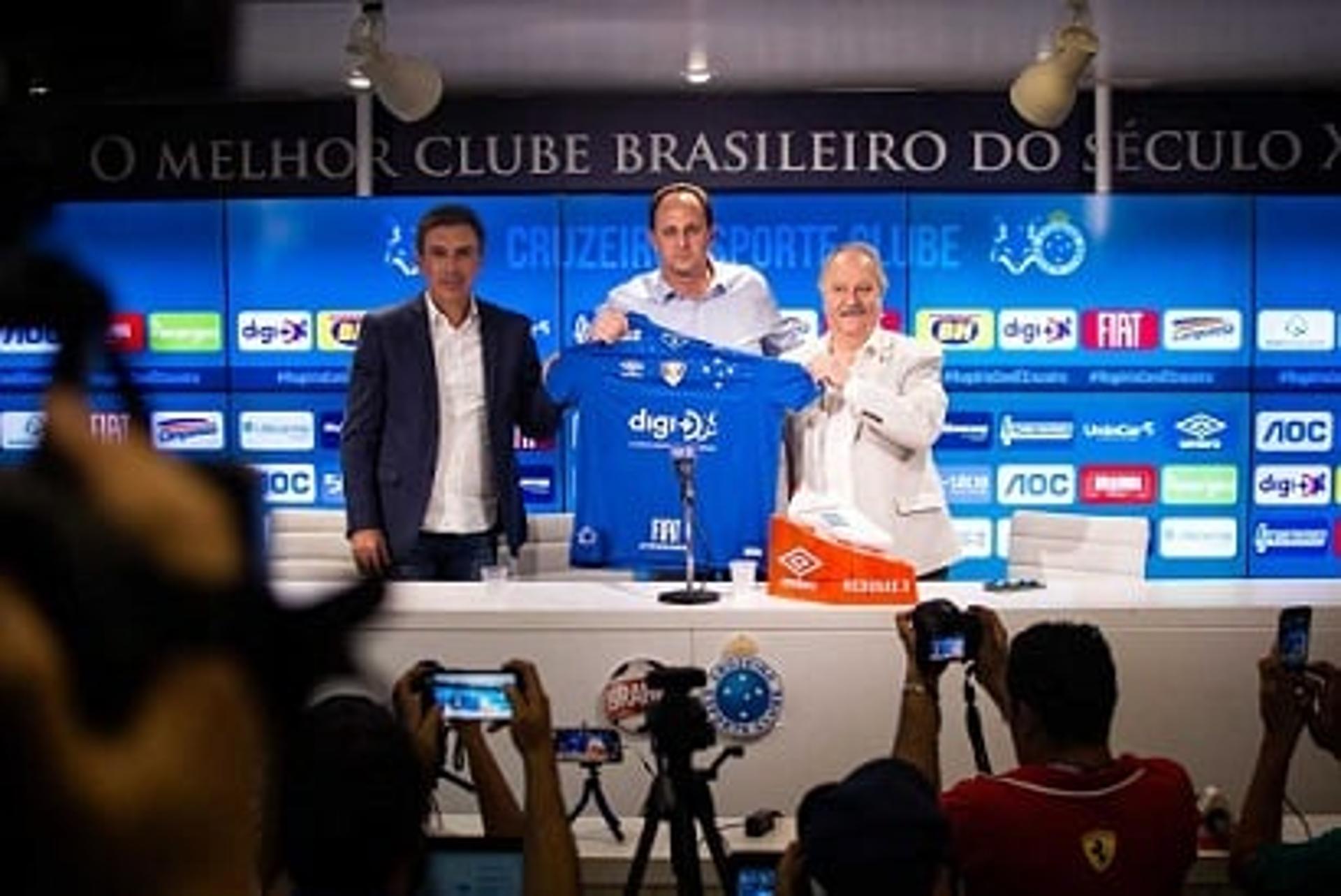 Rogério Ceni fica no Cruzeiro até o fim de 2020