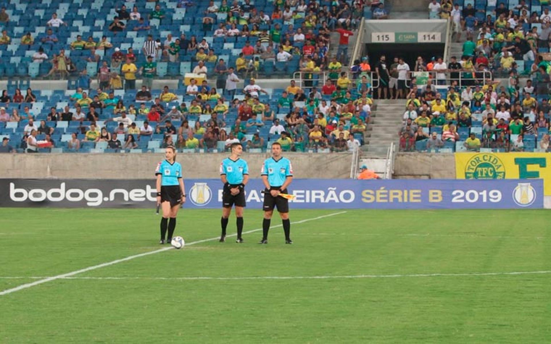 O time do Figueirense não compareceu para a partida contra o Cuiabá, por queixar-se de atrasos salariais