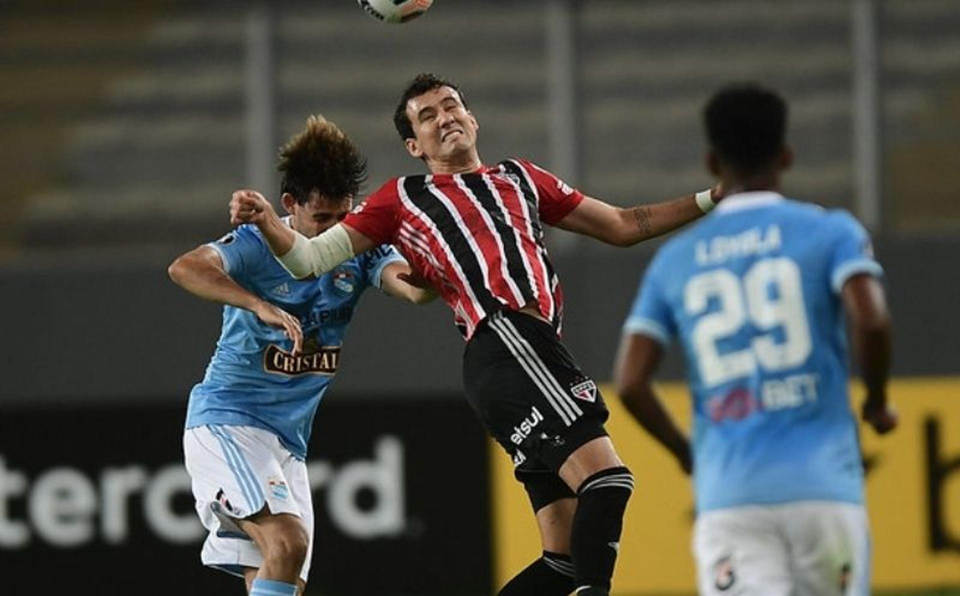 Pablo sentiu dores nas costas após a vitória contra o Sporting Cristal