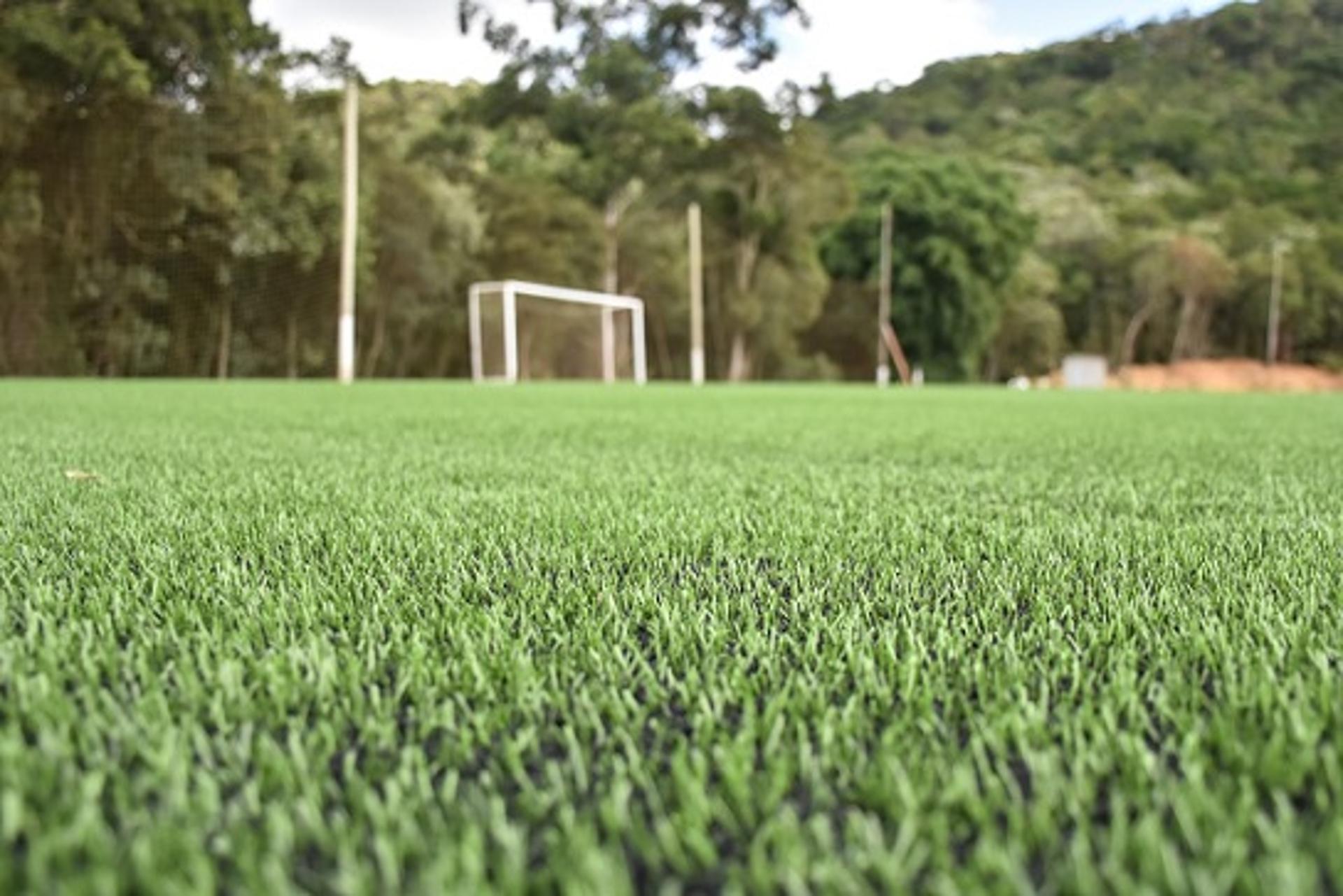 O Barra FC é mais um clube brasileiro a aderir ao gramado sintético