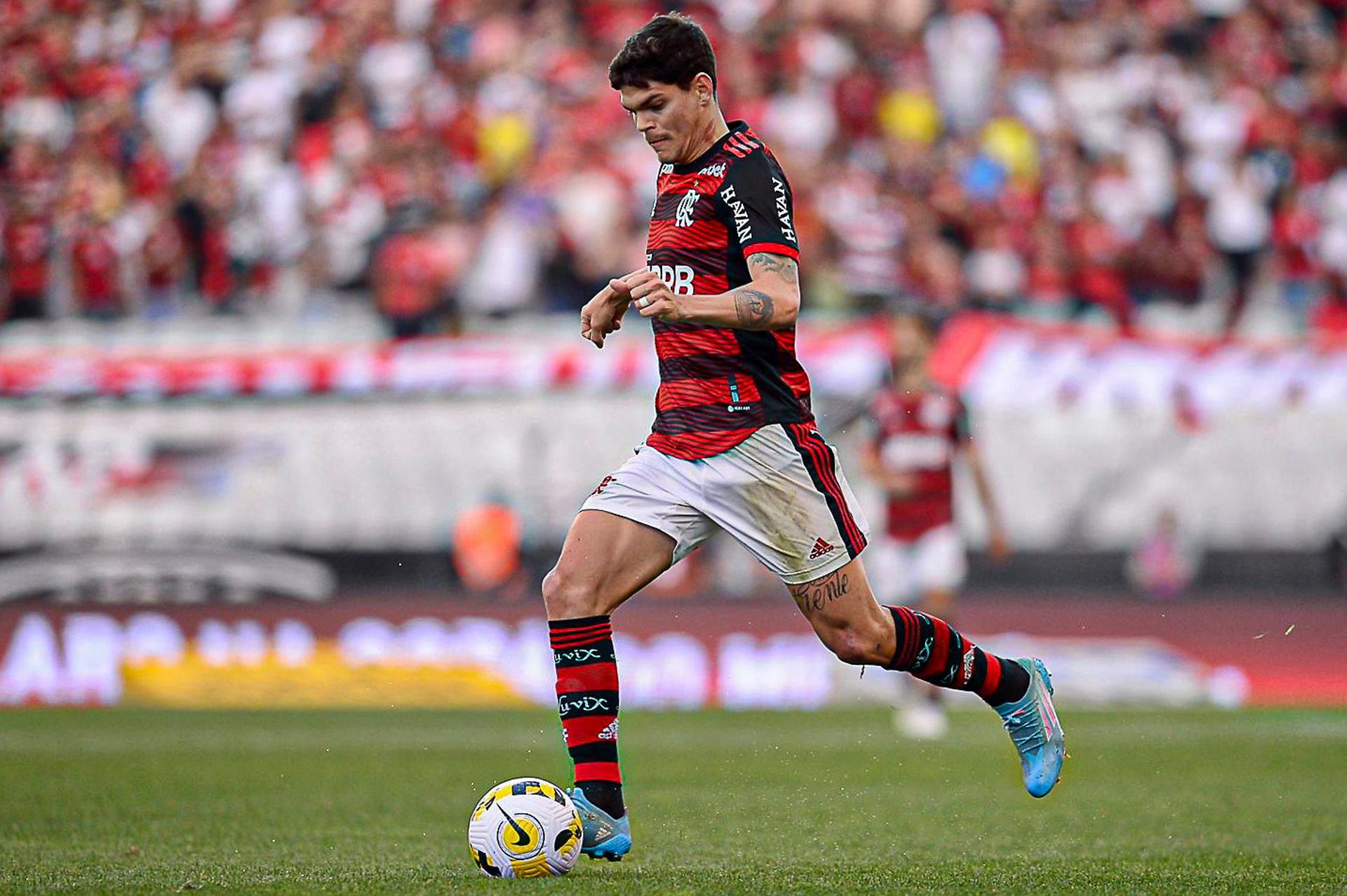 Corinthians x Flamengo - Ayrton Lucas