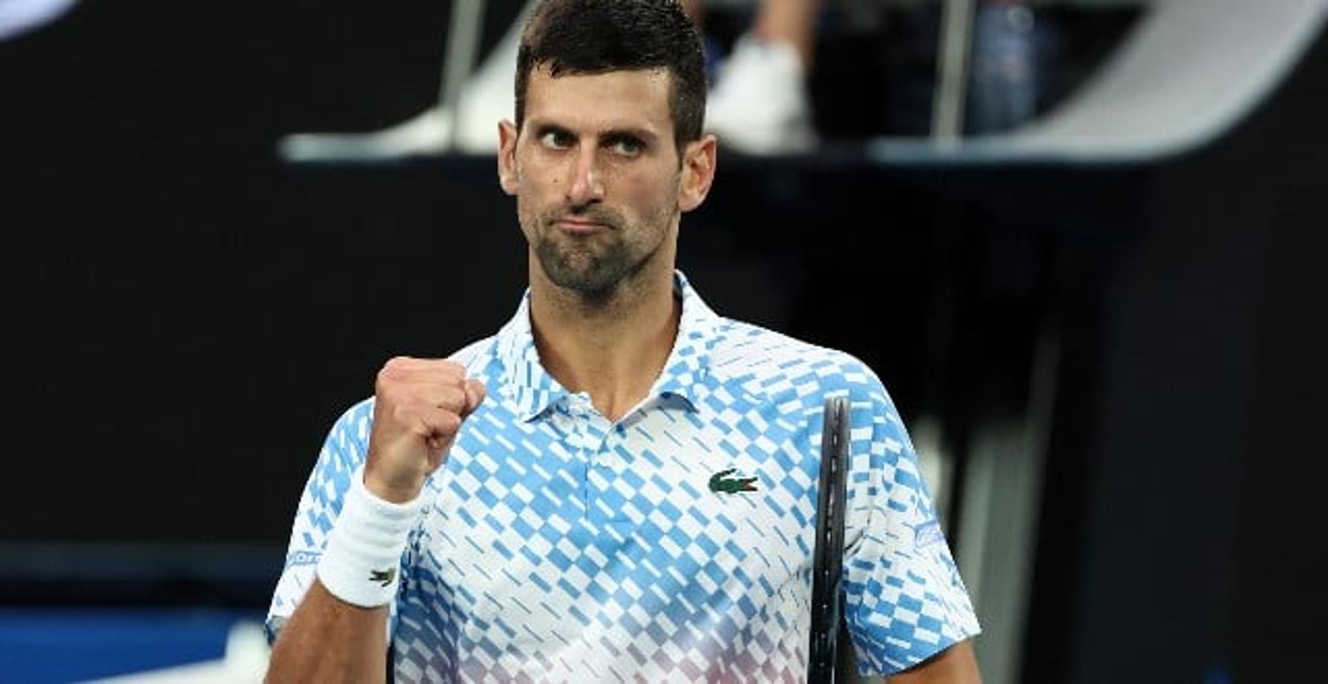 Novak Djokovic comemora na final