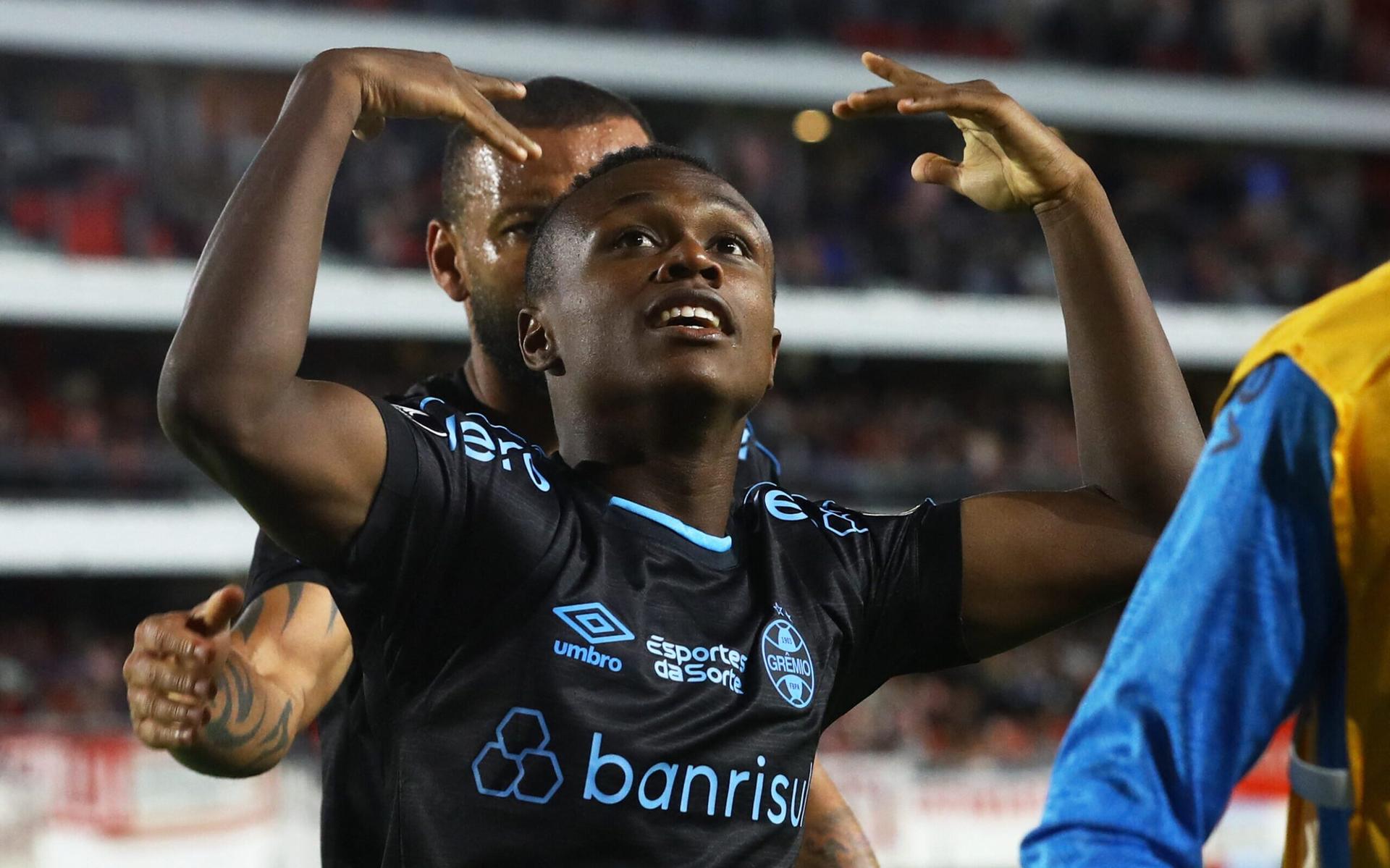 Libertadores-Estudiantes-Gremio-scaled-aspect-ratio-512-320