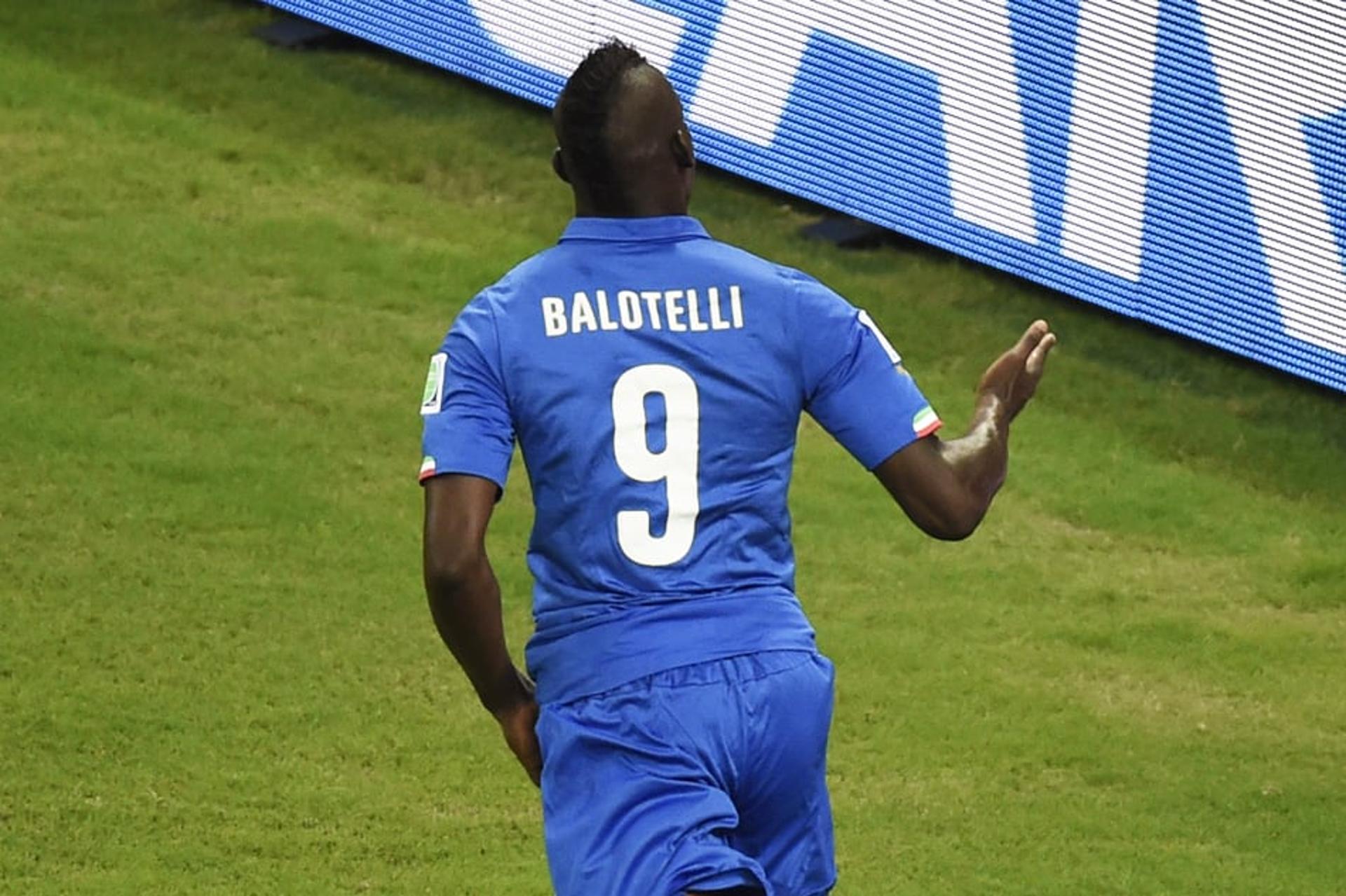 Inglaterra x Itália - Mario Balotelli (Foto: Odd Andersen/AFP)