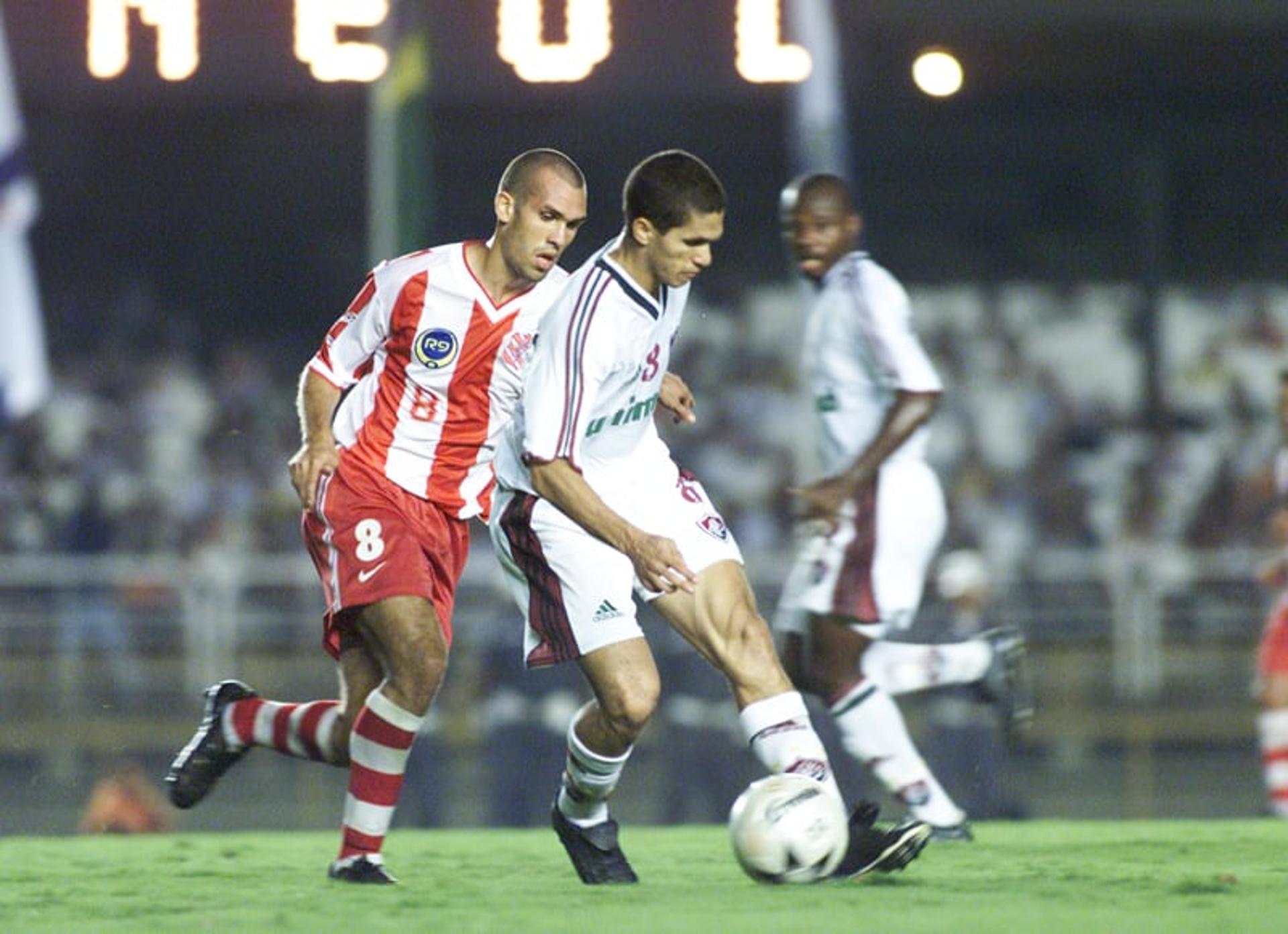 Fluminense x Bangu, em 2002 (Foto: Julio Cesar Guimaraes/ LACE!Press)