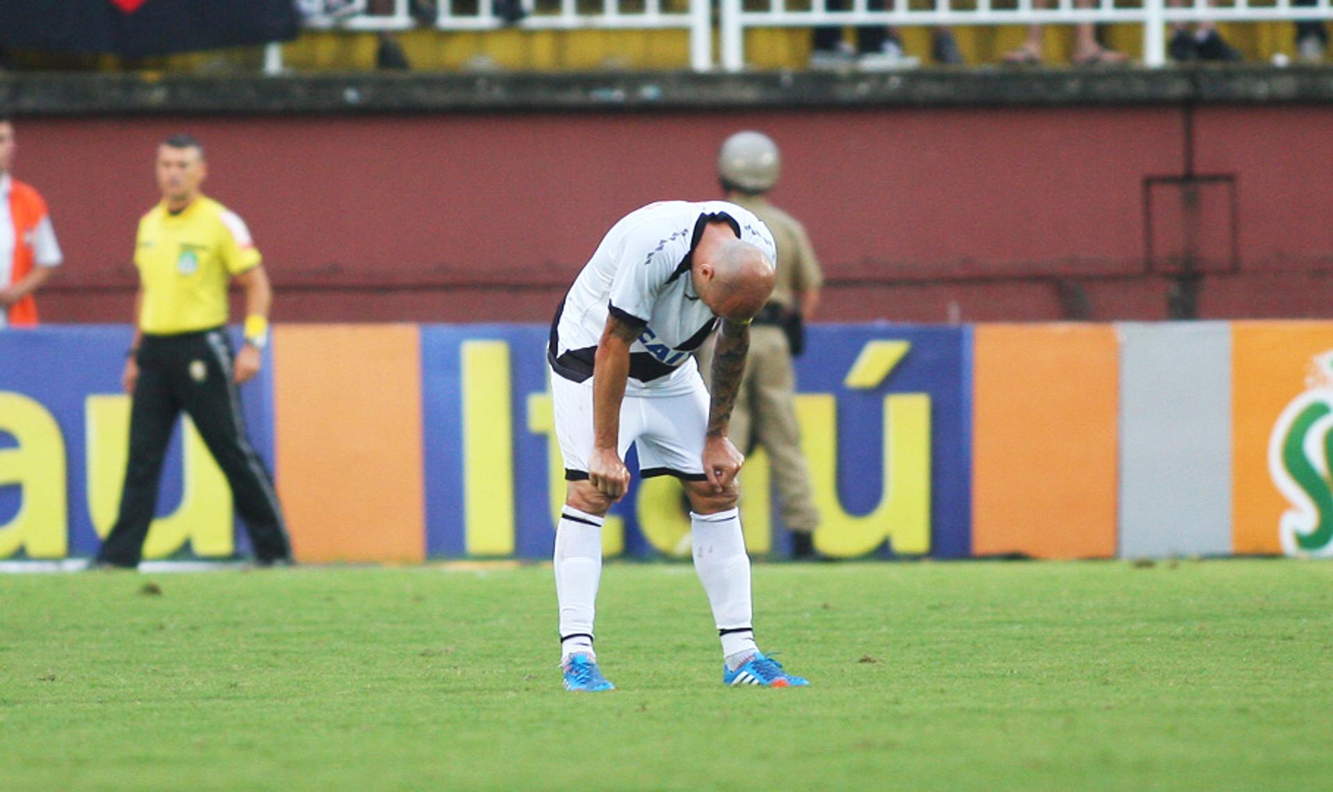 Atlético-PR goleia e rebaixa o Vasco para a Série B (Foto: Paulo Sérgio/ LANCE!Press)