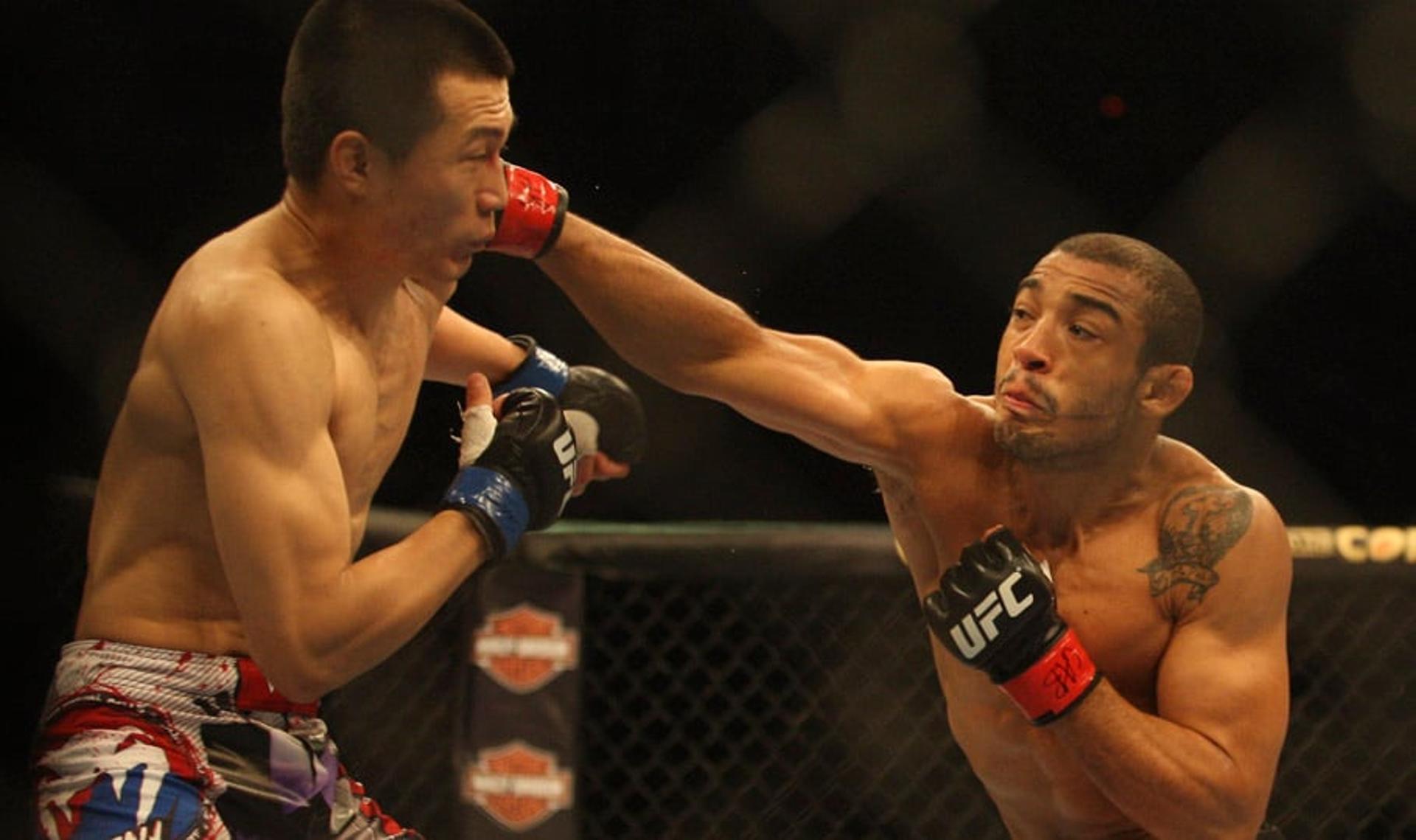 Jose Aldo mantem cinturão ao vencer o Zumbi Coreano no UFC 163 (Foto: Alvaro Rosa/LANCE!Press)