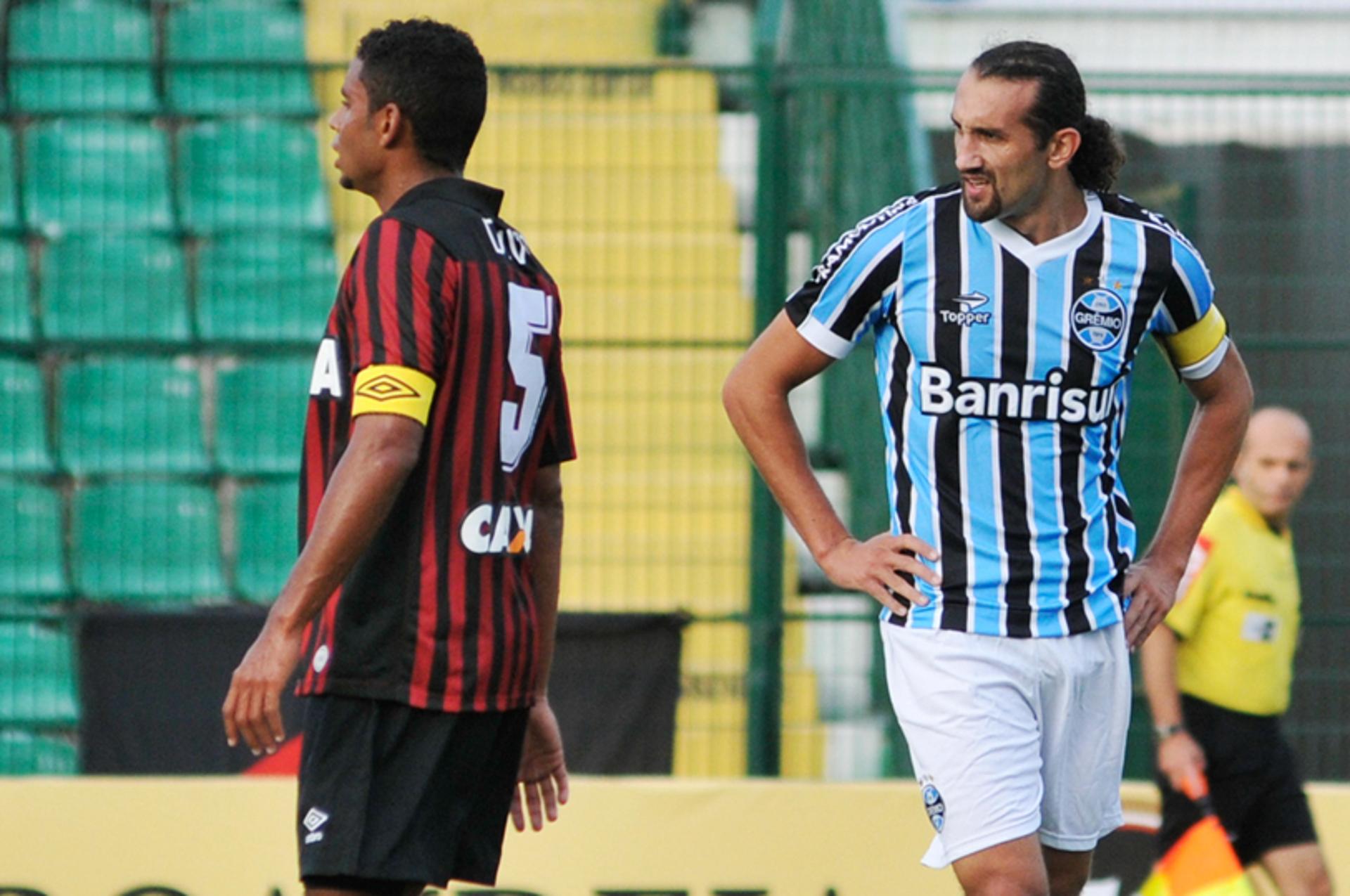 Atlético-PR x Grêmio (Foto: Eduardo Valente/AGP)